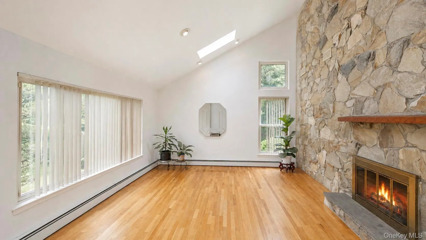 5 Dohne Court, Huntington, NY, 4 Bedrooms Bedrooms, 8 Rooms Rooms,3 BathroomsBathrooms,Residential,For Rent,Dohne,0,1036730 5 Dohne Court, Huntington, NY, 4 Bedrooms Bedrooms, 8 Rooms Rooms,3 BathroomsBathrooms,Residential,For Rent,Dohne,0,1036730