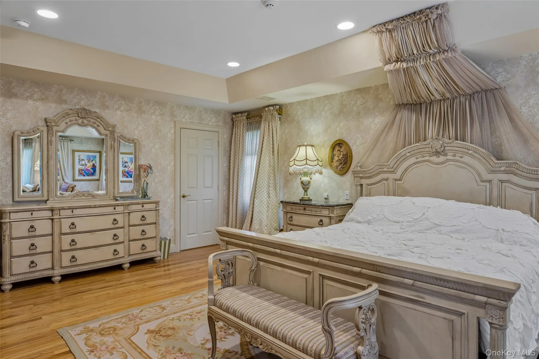 50 Eastwoods Court, North Hempstead, NY, 6 Bedrooms Bedrooms, 16 Rooms Rooms,5 BathroomsBathrooms,Residential,For Rent,Eastwoods,0,1036733 50 Eastwoods Court, North Hempstead, NY, 6 Bedrooms Bedrooms, 16 Rooms Rooms,5 BathroomsBathrooms,Residential,For Rent,Eastwoods,0,1036733