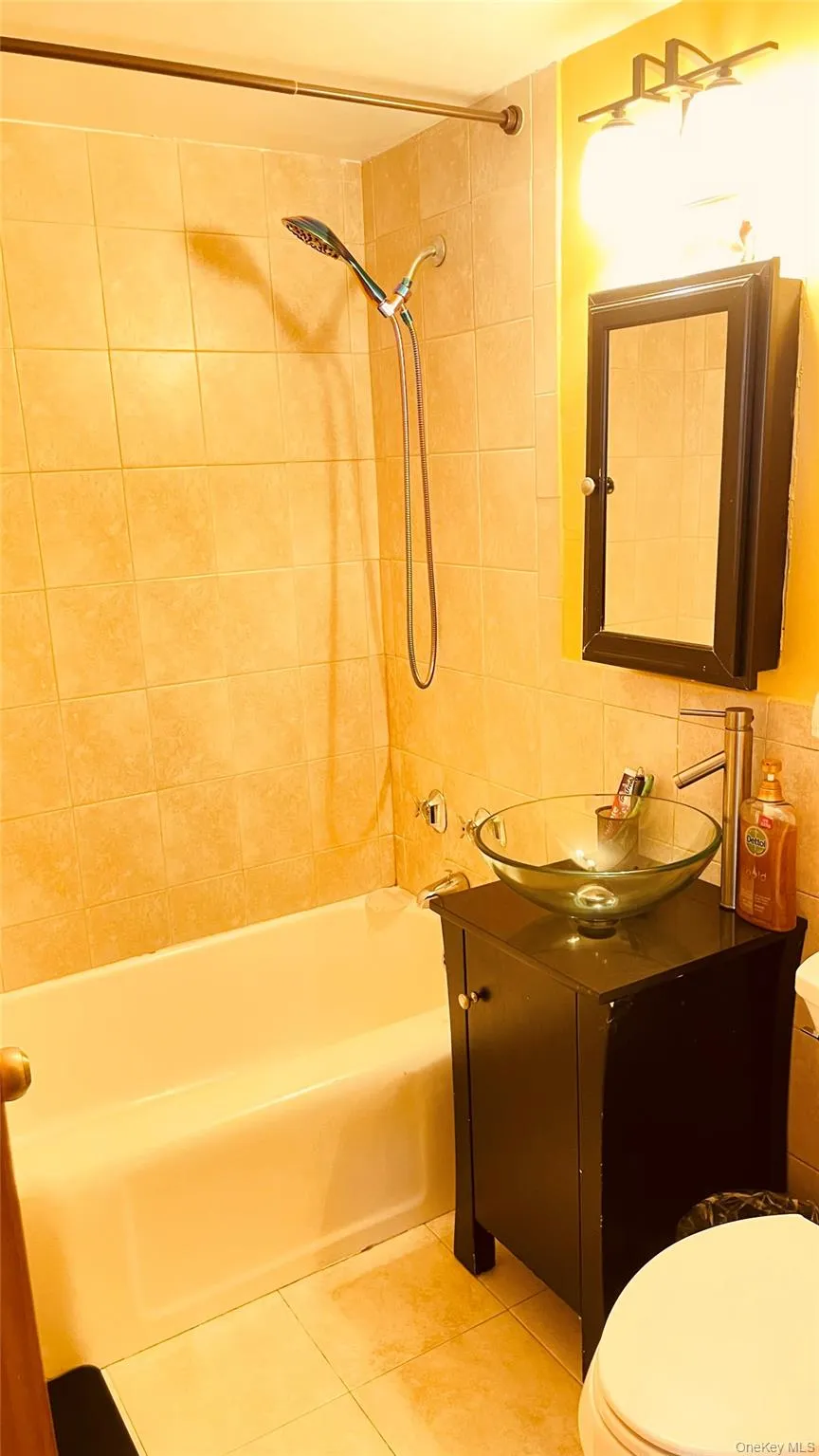 5 Fordham Hill Oval, New York, NY, 3 Rooms Rooms,1 BathroomBathrooms,Residential,For Rent,Fordham Hill,0,1036737 5 Fordham Hill Oval, New York, NY, 3 Rooms Rooms,1 BathroomBathrooms,Residential,For Rent,Fordham Hill,0,1036737