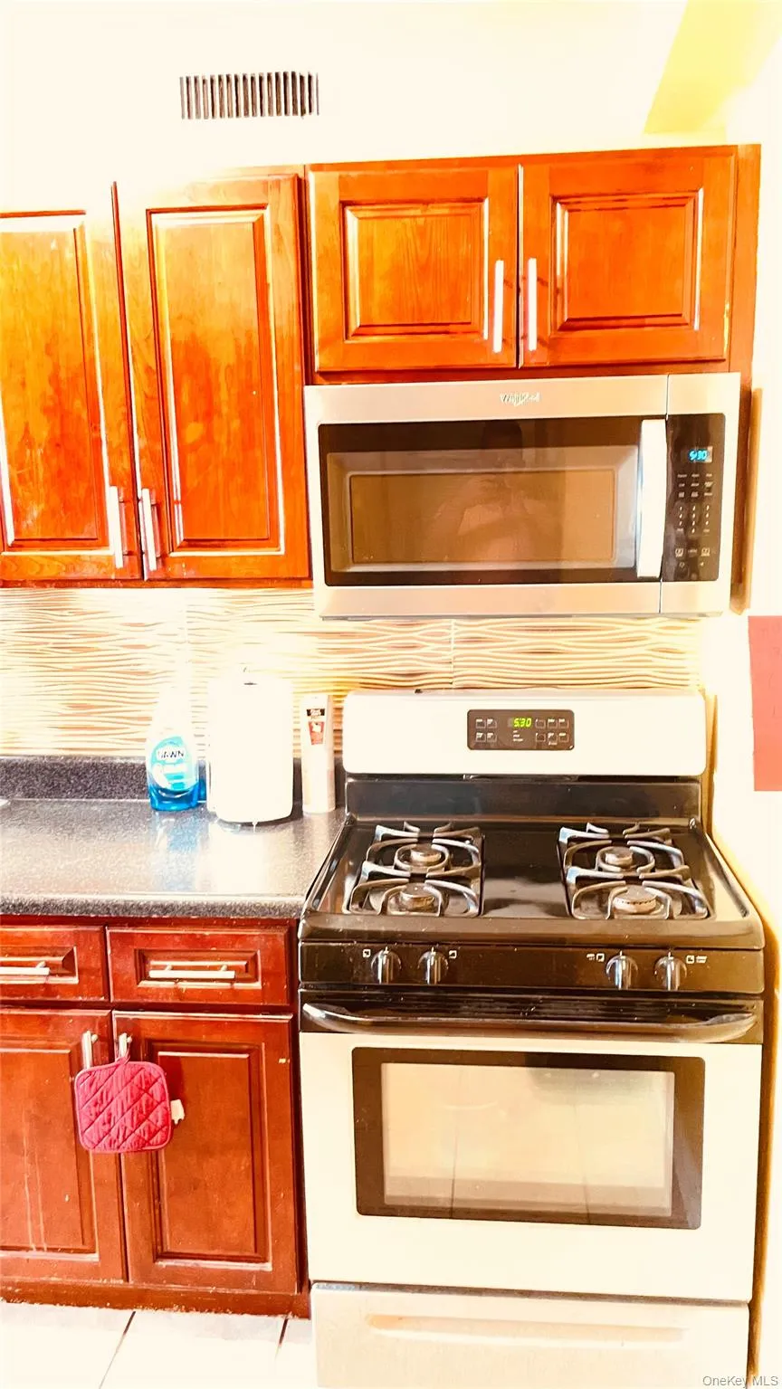 5 Fordham Hill Oval, New York, NY, 3 Rooms Rooms,1 BathroomBathrooms,Residential,For Rent,Fordham Hill,0,1036737 5 Fordham Hill Oval, New York, NY, 3 Rooms Rooms,1 BathroomBathrooms,Residential,For Rent,Fordham Hill,0,1036737
