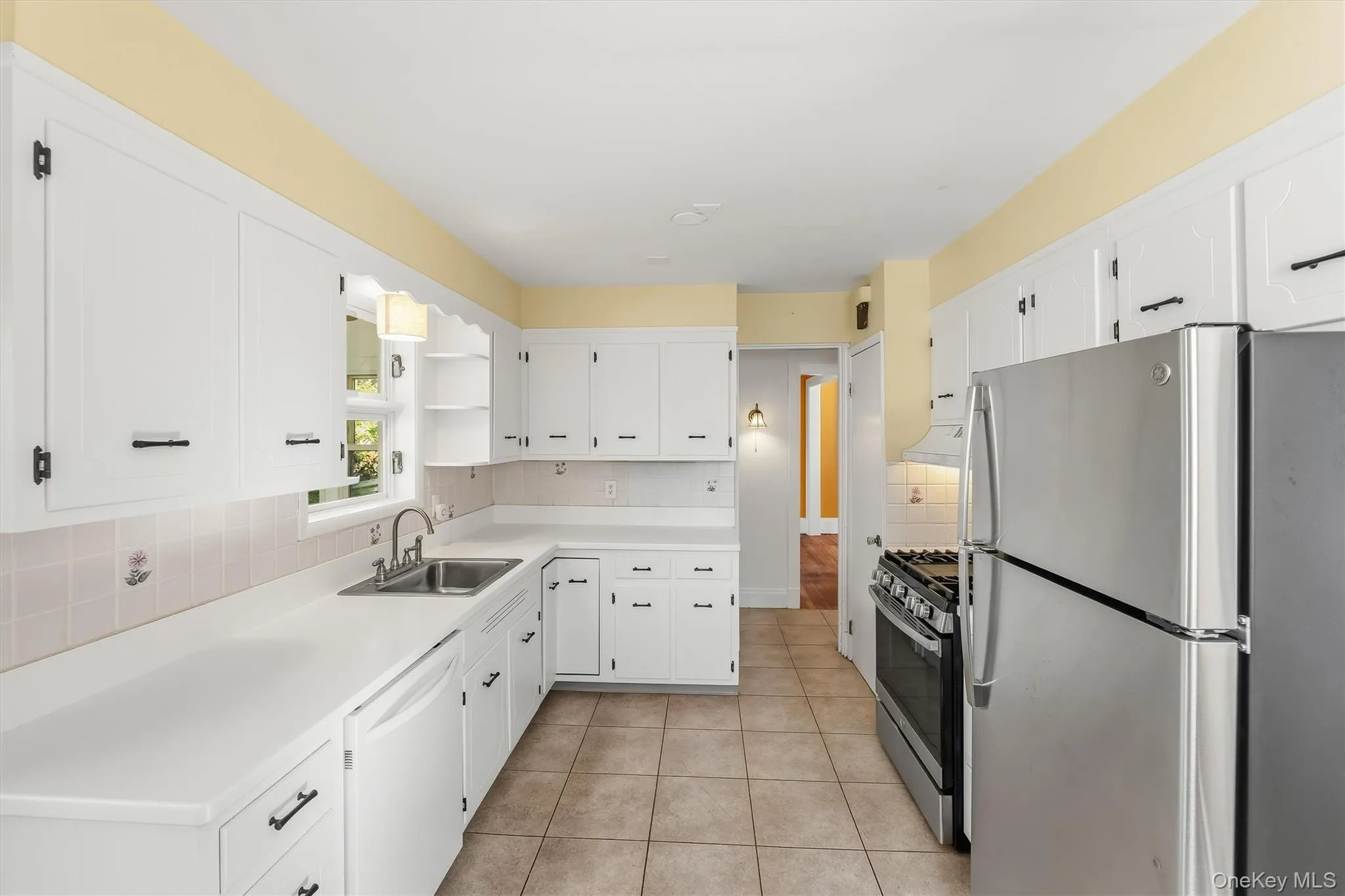 428 Union Avenue, Peekskill, NY, 3 Bedrooms Bedrooms, 9 Rooms Rooms,1 BathroomBathrooms,Residential,For Rent,Union,0,1036738 428 Union Avenue, Peekskill, NY, 3 Bedrooms Bedrooms, 9 Rooms Rooms,1 BathroomBathrooms,Residential,For Rent,Union,0,1036738
