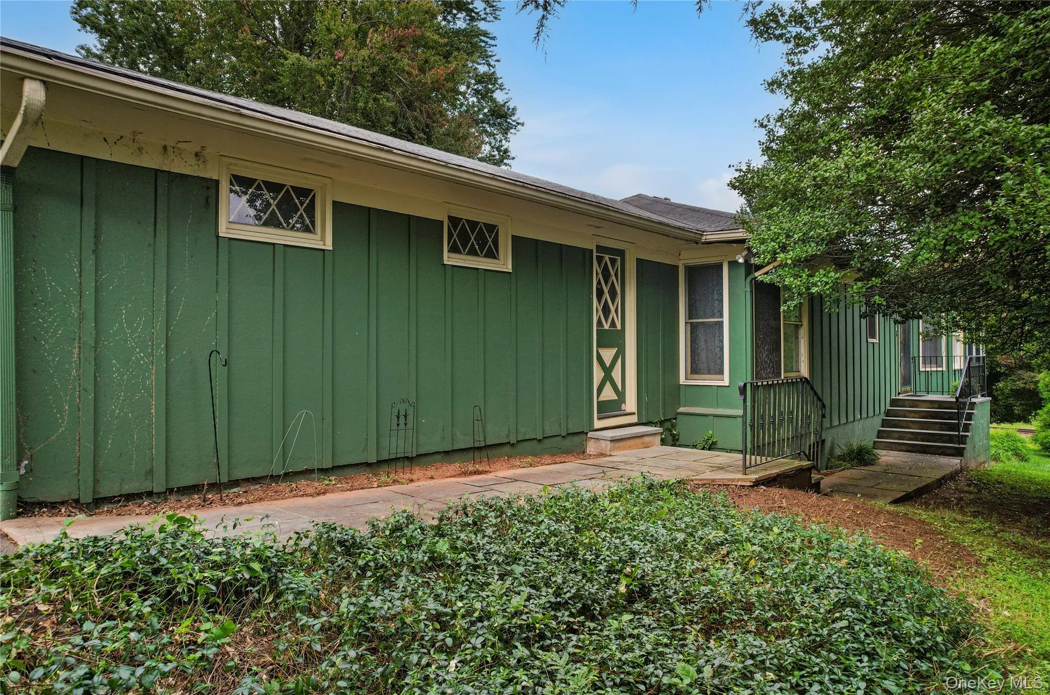 143 Harrison Avenue, Clarkstown, NY, 3 Bedrooms Bedrooms, 7 Rooms Rooms,2 BathroomsBathrooms,Residential,For Rent,Harrison,0,1036741 143 Harrison Avenue, Clarkstown, NY, 3 Bedrooms Bedrooms, 7 Rooms Rooms,2 BathroomsBathrooms,Residential,For Rent,Harrison,0,1036741