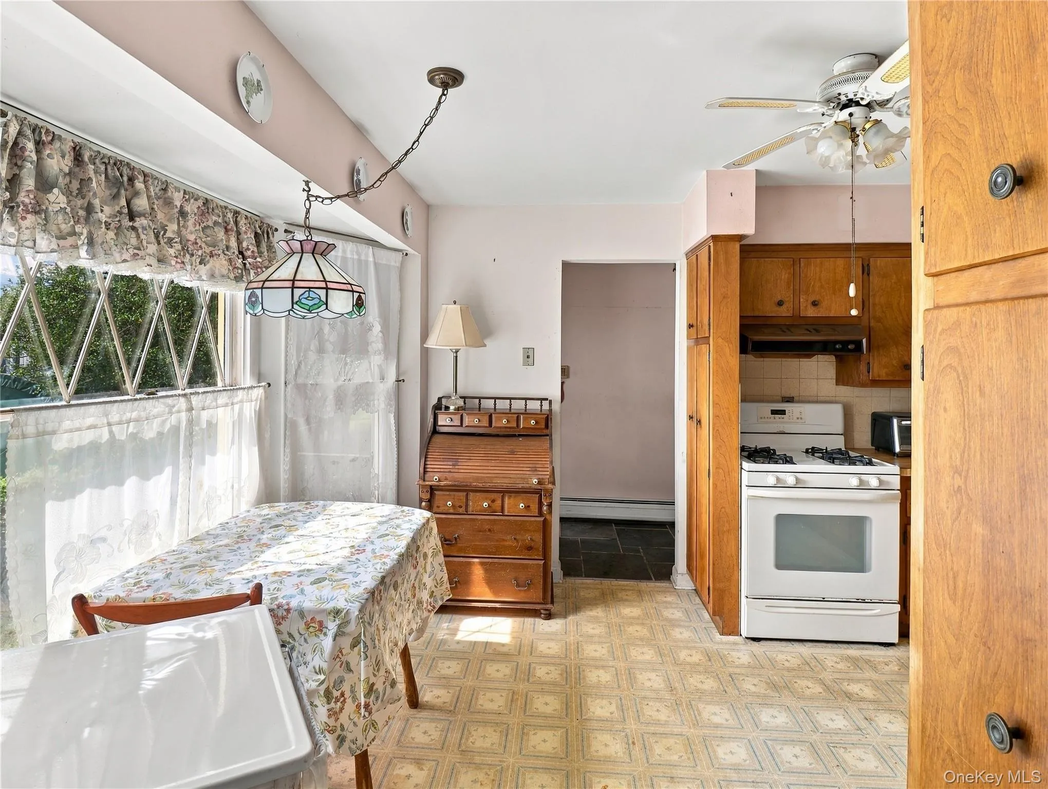 143 Harrison Avenue, Clarkstown, NY, 3 Bedrooms Bedrooms, 7 Rooms Rooms,2 BathroomsBathrooms,Residential,For Rent,Harrison,0,1036741 143 Harrison Avenue, Clarkstown, NY, 3 Bedrooms Bedrooms, 7 Rooms Rooms,2 BathroomsBathrooms,Residential,For Rent,Harrison,0,1036741