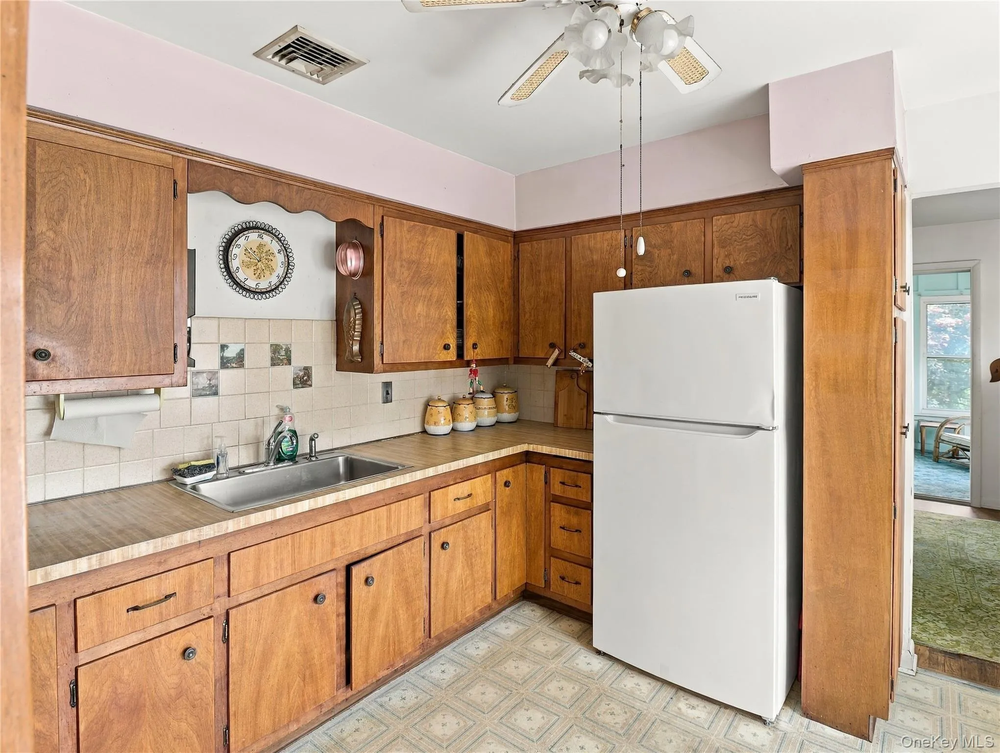 143 Harrison Avenue, Clarkstown, NY, 3 Bedrooms Bedrooms, 7 Rooms Rooms,2 BathroomsBathrooms,Residential,For Rent,Harrison,0,1036741 143 Harrison Avenue, Clarkstown, NY, 3 Bedrooms Bedrooms, 7 Rooms Rooms,2 BathroomsBathrooms,Residential,For Rent,Harrison,0,1036741