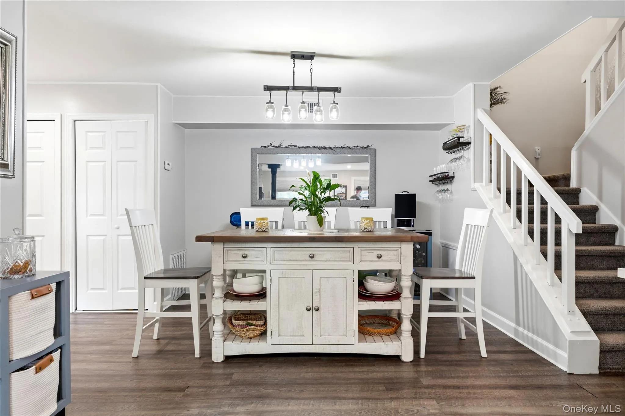215 Springmeadow Drive, Islip, NY, 3 Bedrooms Bedrooms, 5 Rooms Rooms,1 BathroomBathrooms,Residential,For Rent,Springmeadow,0,1036745 215 Springmeadow Drive, Islip, NY, 3 Bedrooms Bedrooms, 5 Rooms Rooms,1 BathroomBathrooms,Residential,For Rent,Springmeadow,0,1036745