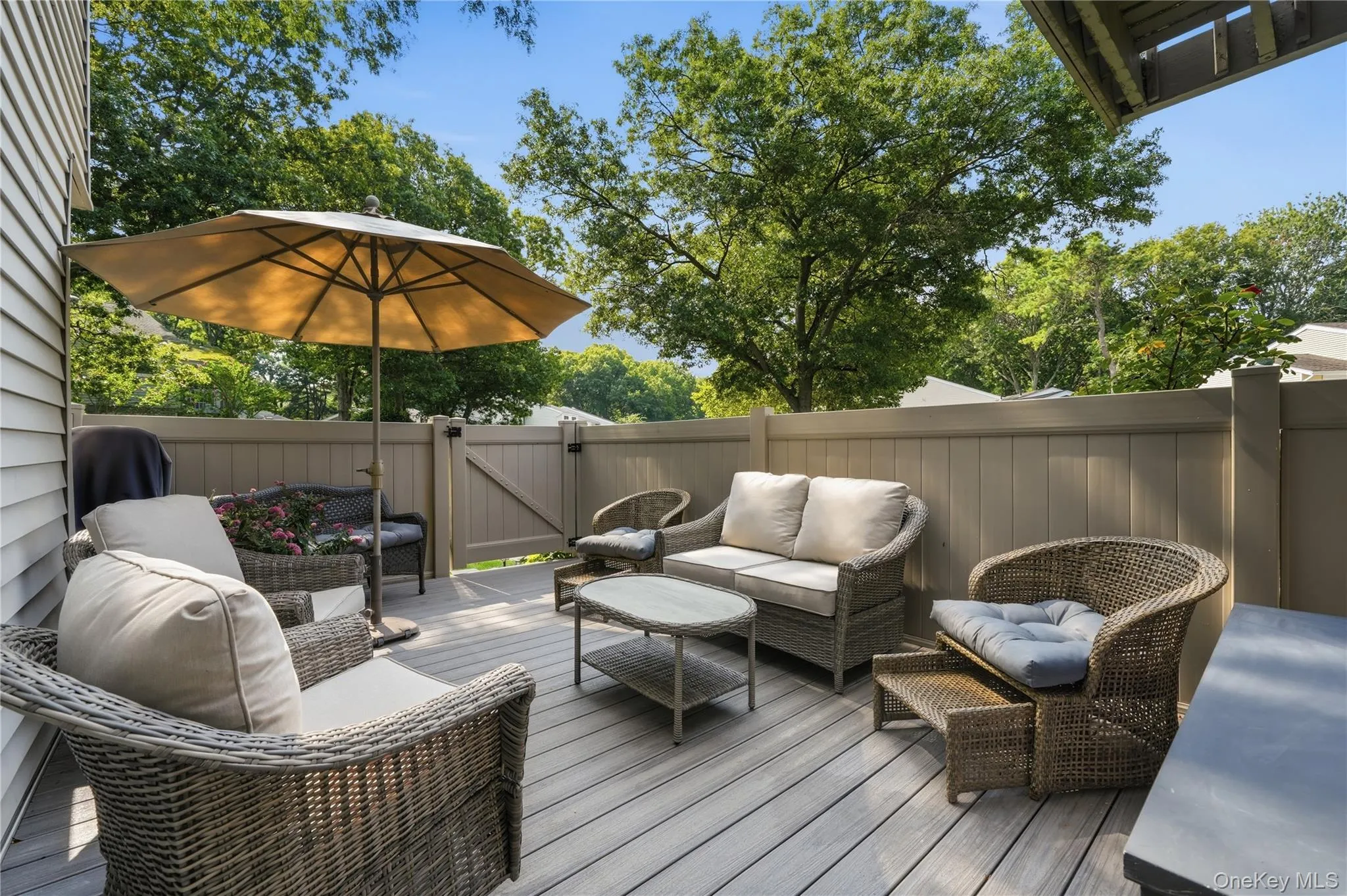215 Springmeadow Drive, Islip, NY, 3 Bedrooms Bedrooms, 5 Rooms Rooms,1 BathroomBathrooms,Residential,For Rent,Springmeadow,0,1036745 215 Springmeadow Drive, Islip, NY, 3 Bedrooms Bedrooms, 5 Rooms Rooms,1 BathroomBathrooms,Residential,For Rent,Springmeadow,0,1036745