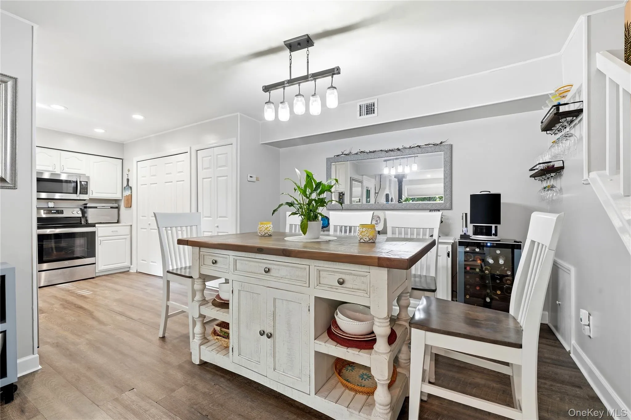 215 Springmeadow Drive, Islip, NY, 3 Bedrooms Bedrooms, 5 Rooms Rooms,1 BathroomBathrooms,Residential,For Rent,Springmeadow,0,1036745 215 Springmeadow Drive, Islip, NY, 3 Bedrooms Bedrooms, 5 Rooms Rooms,1 BathroomBathrooms,Residential,For Rent,Springmeadow,0,1036745