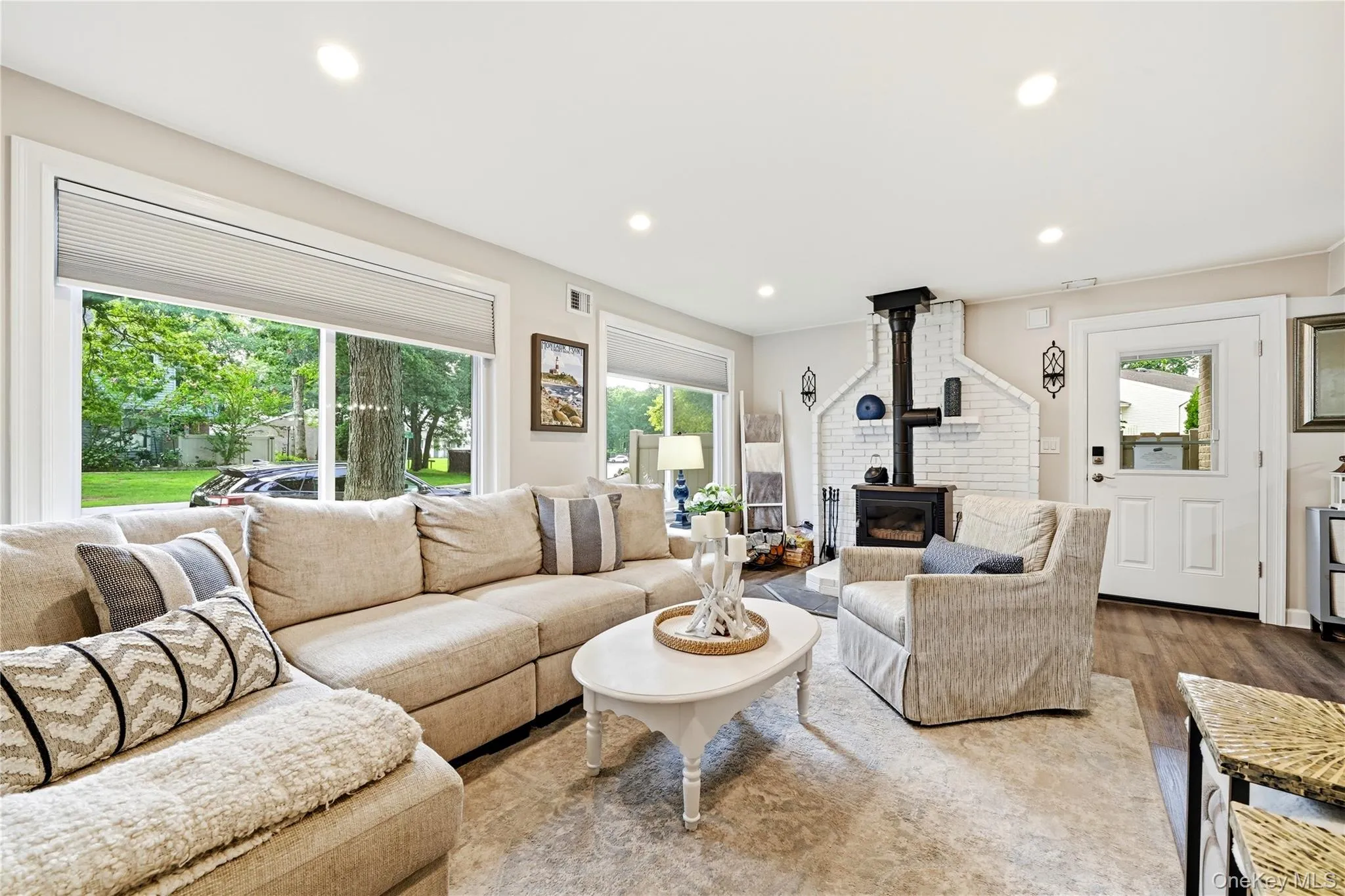 215 Springmeadow Drive, Islip, NY, 3 Bedrooms Bedrooms, 5 Rooms Rooms,1 BathroomBathrooms,Residential,For Rent,Springmeadow,0,1036745 215 Springmeadow Drive, Islip, NY, 3 Bedrooms Bedrooms, 5 Rooms Rooms,1 BathroomBathrooms,Residential,For Rent,Springmeadow,0,1036745