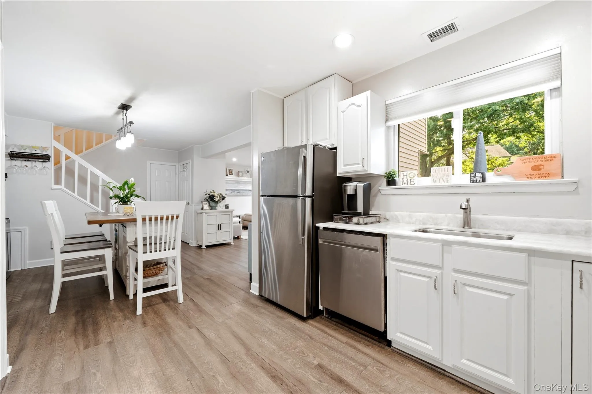 215 Springmeadow Drive, Islip, NY, 3 Bedrooms Bedrooms, 5 Rooms Rooms,1 BathroomBathrooms,Residential,For Rent,Springmeadow,0,1036745 215 Springmeadow Drive, Islip, NY, 3 Bedrooms Bedrooms, 5 Rooms Rooms,1 BathroomBathrooms,Residential,For Rent,Springmeadow,0,1036745