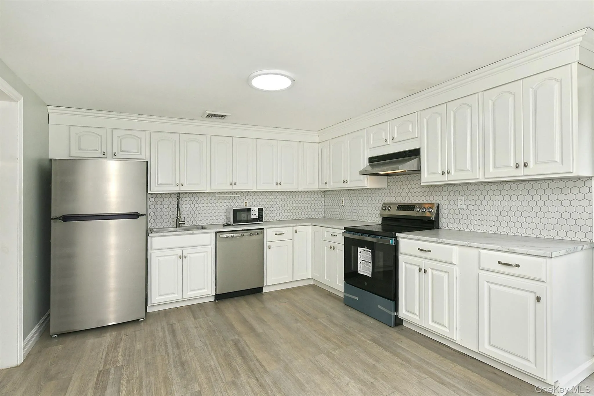 88 Matsunaye Drive, Brookhaven, NY, 3 Bedrooms Bedrooms, 5 Rooms Rooms,1 BathroomBathrooms,Residential,For Rent,Matsunaye,0,1036752 88 Matsunaye Drive, Brookhaven, NY, 3 Bedrooms Bedrooms, 5 Rooms Rooms,1 BathroomBathrooms,Residential,For Rent,Matsunaye,0,1036752