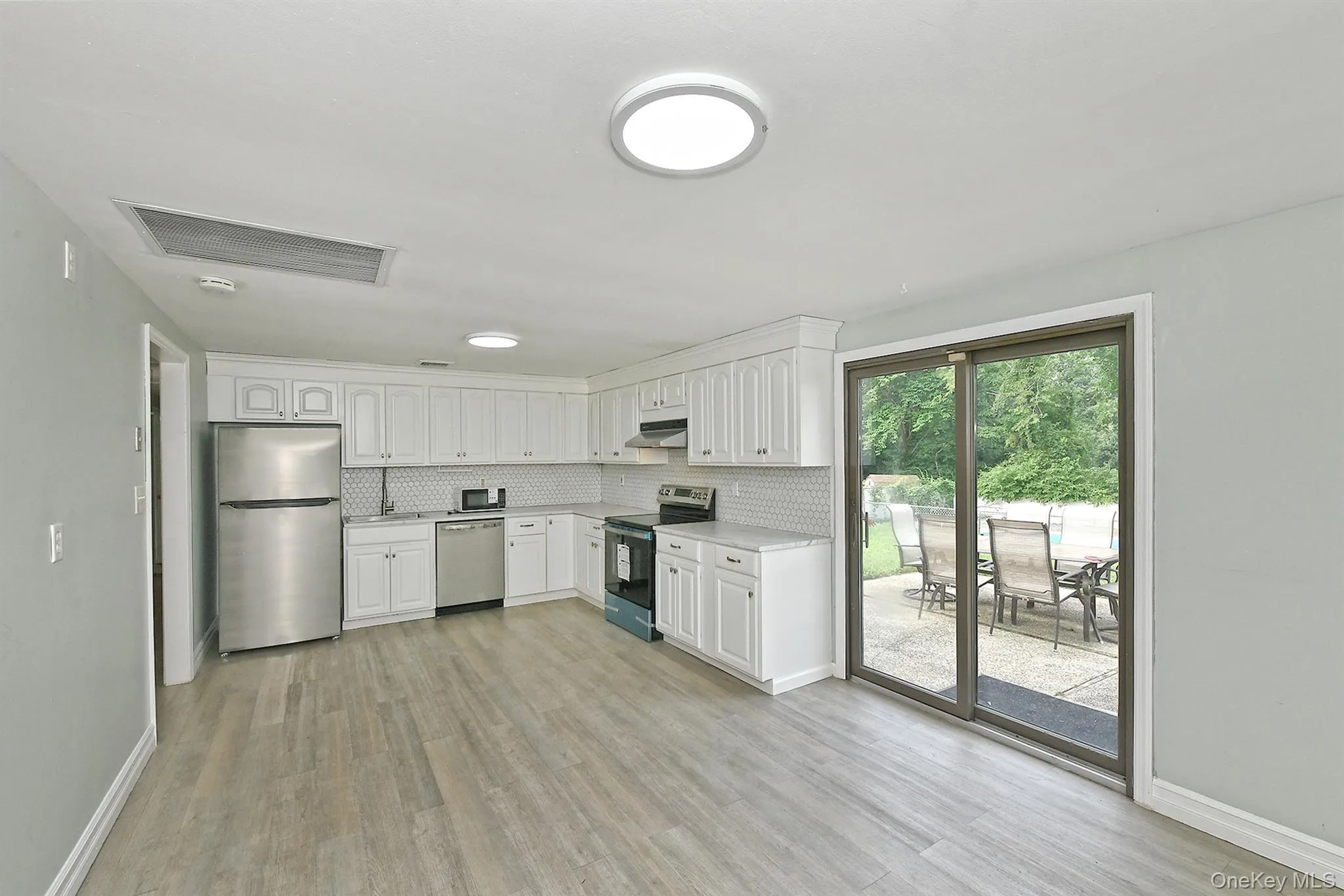 88 Matsunaye Drive, Brookhaven, NY, 3 Bedrooms Bedrooms, 5 Rooms Rooms,1 BathroomBathrooms,Residential,For Rent,Matsunaye,0,1036752 88 Matsunaye Drive, Brookhaven, NY, 3 Bedrooms Bedrooms, 5 Rooms Rooms,1 BathroomBathrooms,Residential,For Rent,Matsunaye,0,1036752