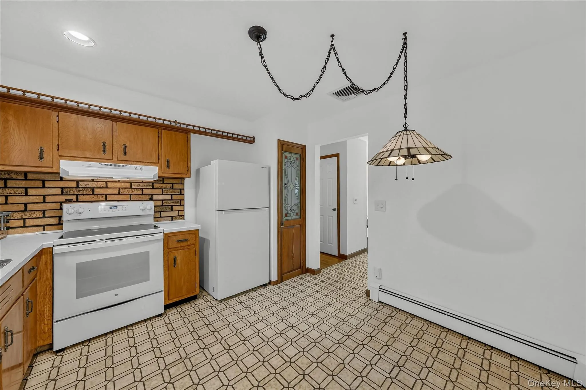 37 Julie Drive, East Fishkill, NY, 3 Bedrooms Bedrooms, 11 Rooms Rooms,1 BathroomBathrooms,Residential,For Rent,Julie,0,1036754 37 Julie Drive, East Fishkill, NY, 3 Bedrooms Bedrooms, 11 Rooms Rooms,1 BathroomBathrooms,Residential,For Rent,Julie,0,1036754