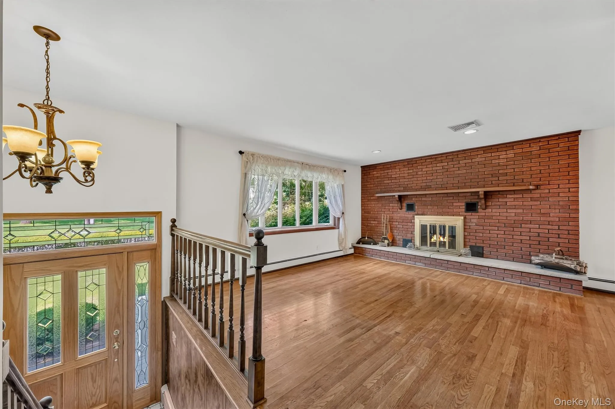 37 Julie Drive, East Fishkill, NY, 3 Bedrooms Bedrooms, 11 Rooms Rooms,1 BathroomBathrooms,Residential,For Rent,Julie,0,1036754 37 Julie Drive, East Fishkill, NY, 3 Bedrooms Bedrooms, 11 Rooms Rooms,1 BathroomBathrooms,Residential,For Rent,Julie,0,1036754