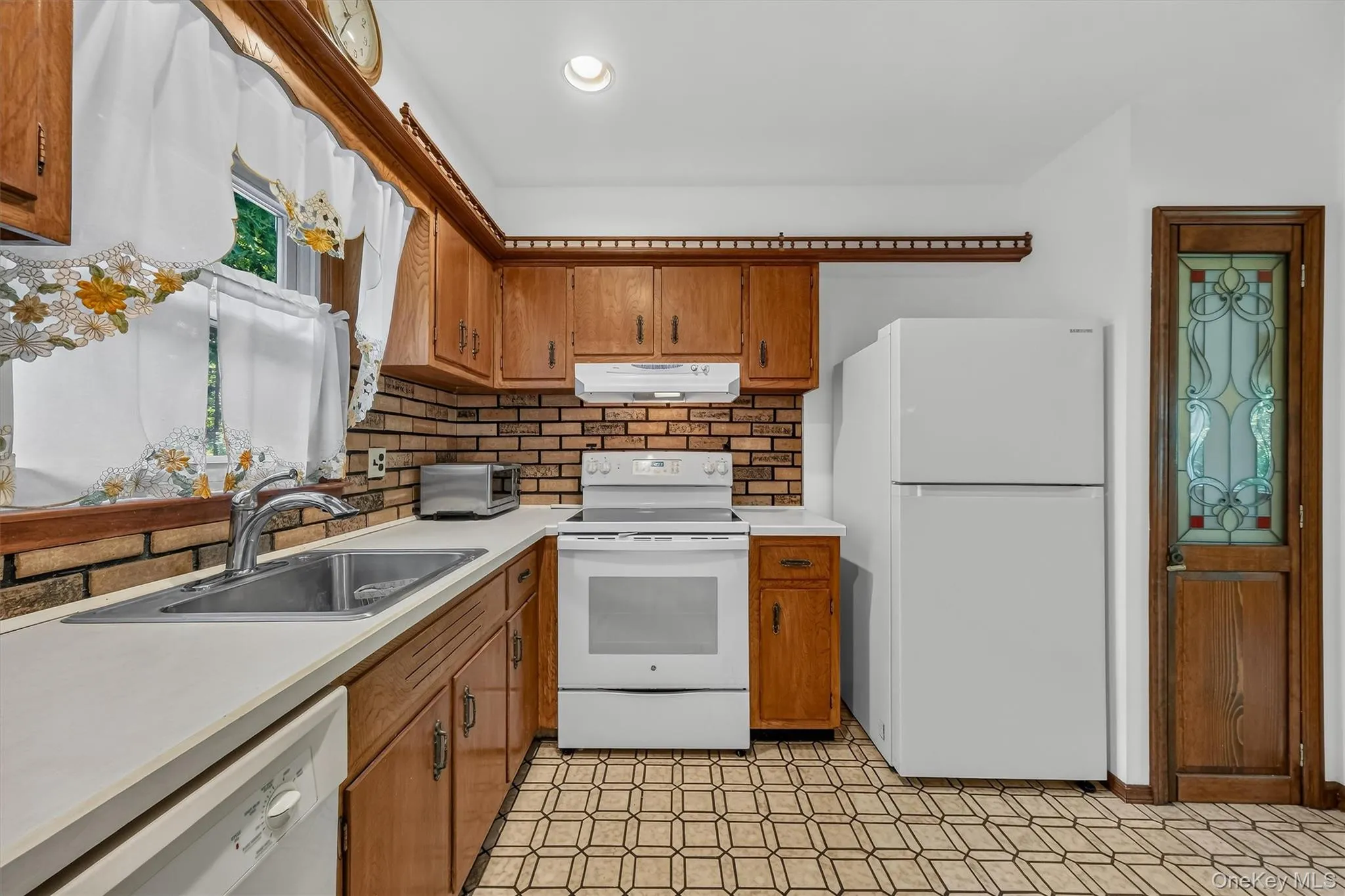 37 Julie Drive, East Fishkill, NY, 3 Bedrooms Bedrooms, 11 Rooms Rooms,1 BathroomBathrooms,Residential,For Rent,Julie,0,1036754 37 Julie Drive, East Fishkill, NY, 3 Bedrooms Bedrooms, 11 Rooms Rooms,1 BathroomBathrooms,Residential,For Rent,Julie,0,1036754