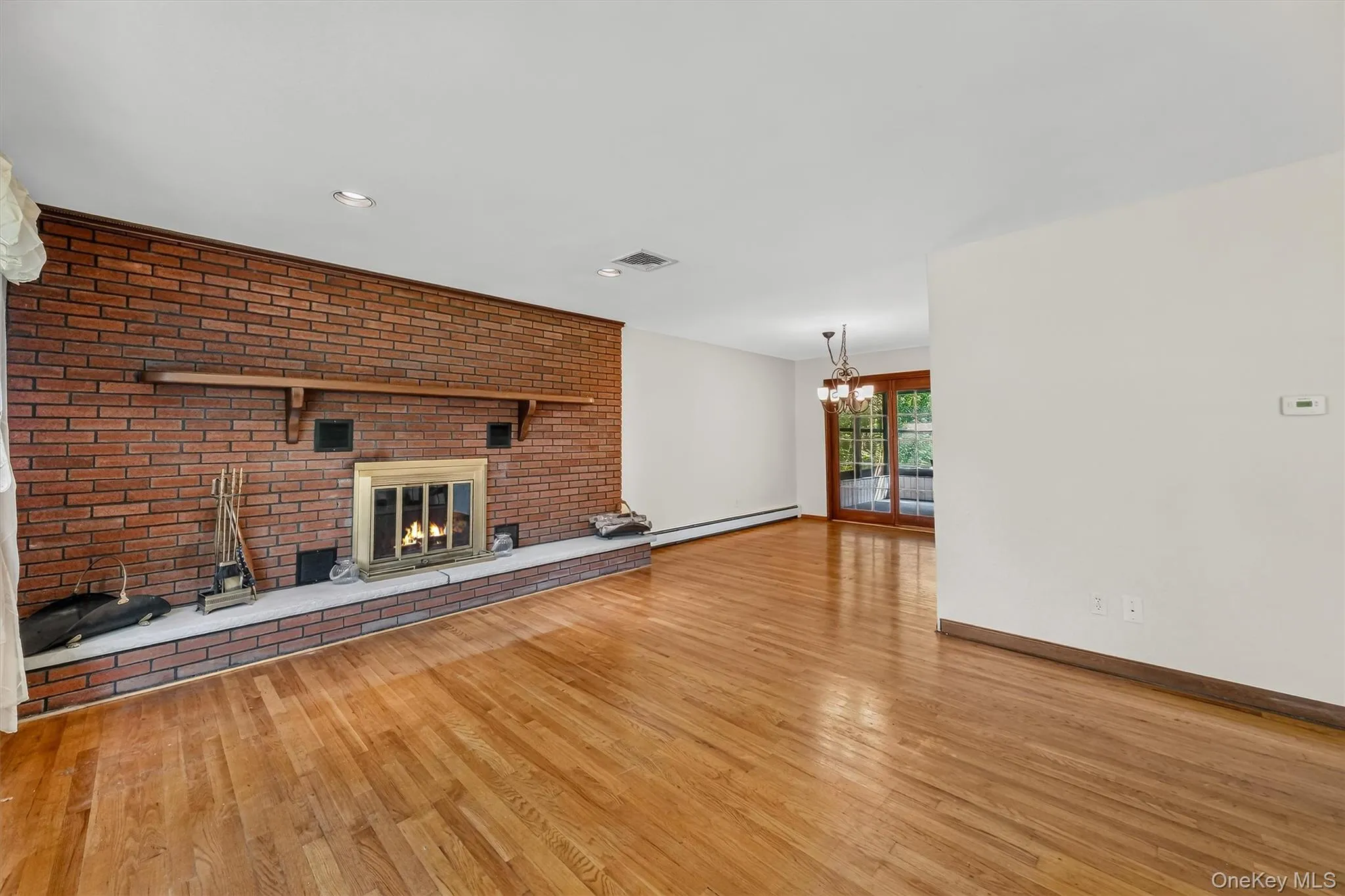 37 Julie Drive, East Fishkill, NY, 3 Bedrooms Bedrooms, 11 Rooms Rooms,1 BathroomBathrooms,Residential,For Rent,Julie,0,1036754 37 Julie Drive, East Fishkill, NY, 3 Bedrooms Bedrooms, 11 Rooms Rooms,1 BathroomBathrooms,Residential,For Rent,Julie,0,1036754