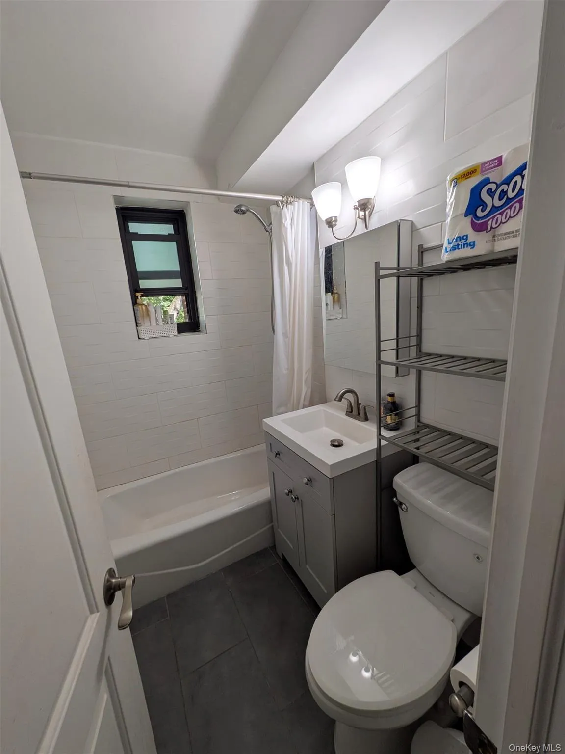 213-05 75th Avenue, New York, NY, 1 Bedroom Bedrooms, 2 Rooms Rooms,1 BathroomBathrooms,Residential,For Rent,75th,0,1036758 213-05 75th Avenue, New York, NY, 1 Bedroom Bedrooms, 2 Rooms Rooms,1 BathroomBathrooms,Residential,For Rent,75th,0,1036758