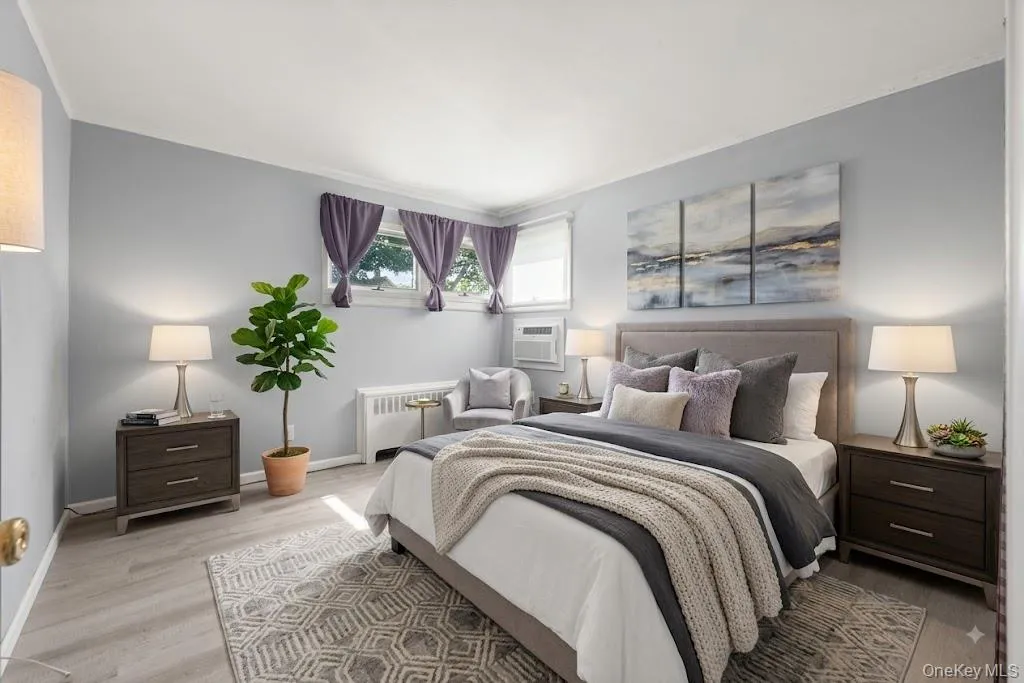 Virtually staged, Primary bedroom, main level. Virtually staged, Primary bedroom, main level.