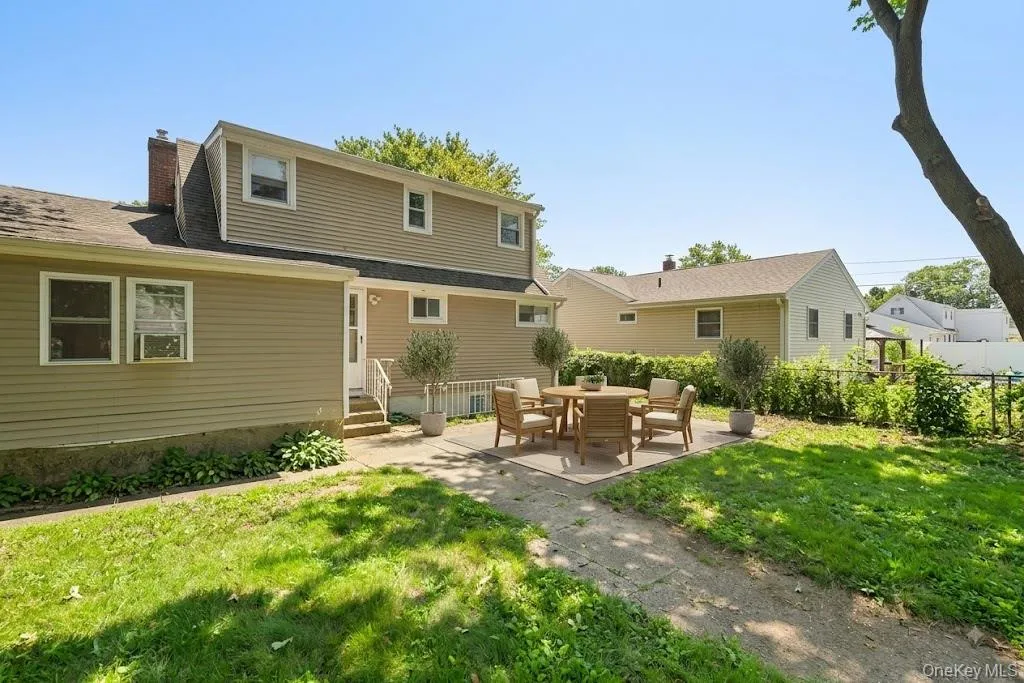 163 Buffalo Avenue, Babylon, NY, 4 Bedrooms Bedrooms, 7 Rooms Rooms,2 BathroomsBathrooms,Residential,For Rent,Buffalo,0,1036764 163 Buffalo Avenue, Babylon, NY, 4 Bedrooms Bedrooms, 7 Rooms Rooms,2 BathroomsBathrooms,Residential,For Rent,Buffalo,0,1036764