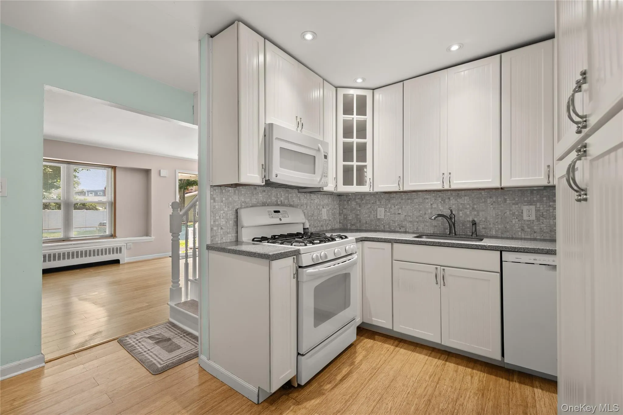 163 Buffalo Avenue, Babylon, NY, 4 Bedrooms Bedrooms, 7 Rooms Rooms,2 BathroomsBathrooms,Residential,For Rent,Buffalo,0,1036764 163 Buffalo Avenue, Babylon, NY, 4 Bedrooms Bedrooms, 7 Rooms Rooms,2 BathroomsBathrooms,Residential,For Rent,Buffalo,0,1036764