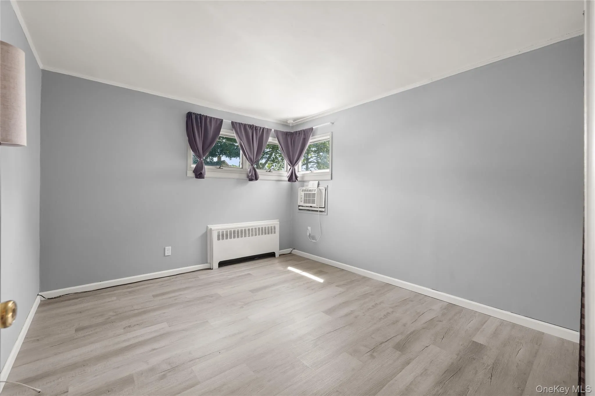 Primary, main level Primary, main level