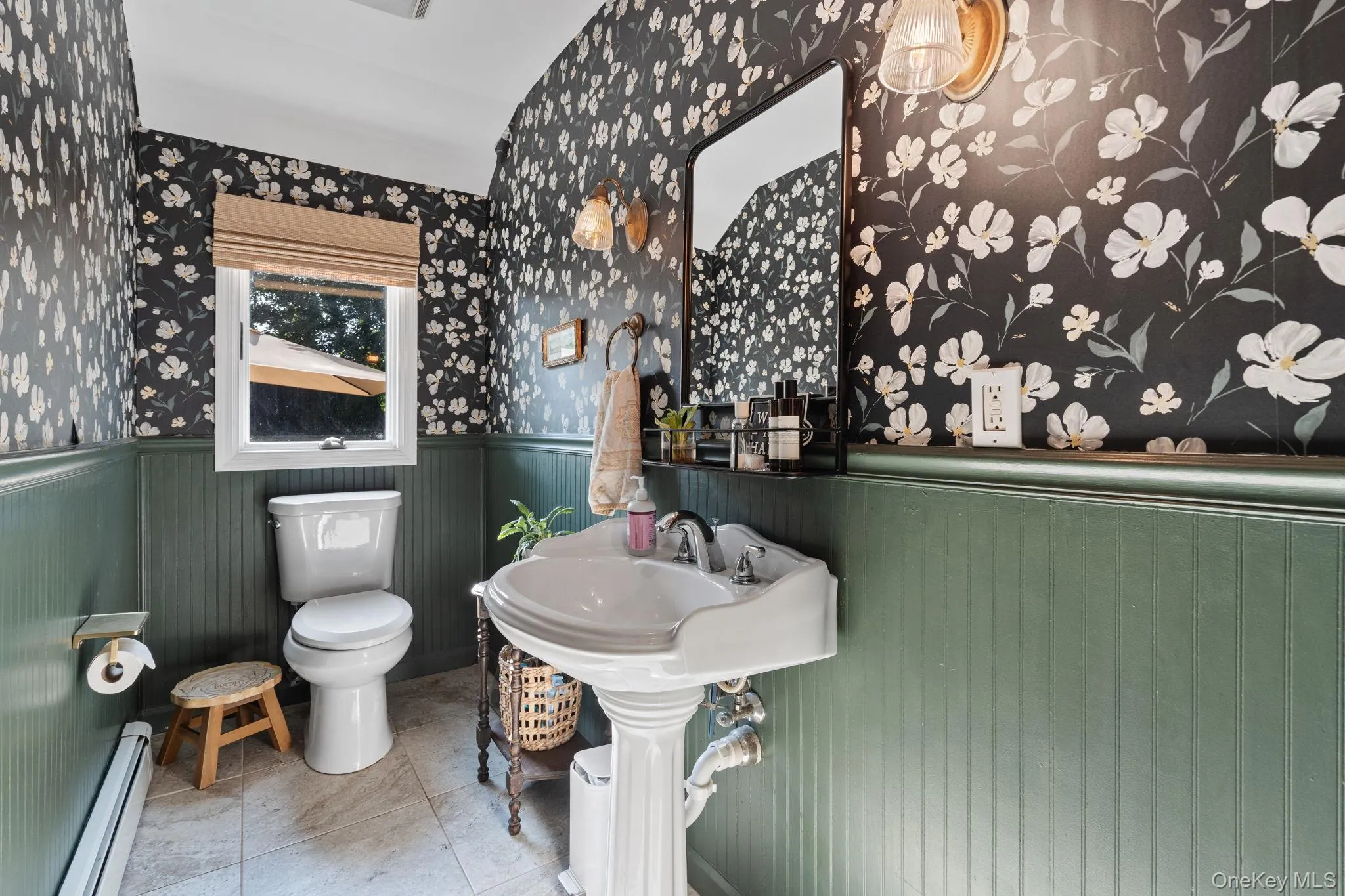 36 Leonard Street, Riverhead, NY, 4 Bedrooms Bedrooms, 8 Rooms Rooms,2 BathroomsBathrooms,Residential,For Rent,Leonard,0,1036765 36 Leonard Street, Riverhead, NY, 4 Bedrooms Bedrooms, 8 Rooms Rooms,2 BathroomsBathrooms,Residential,For Rent,Leonard,0,1036765