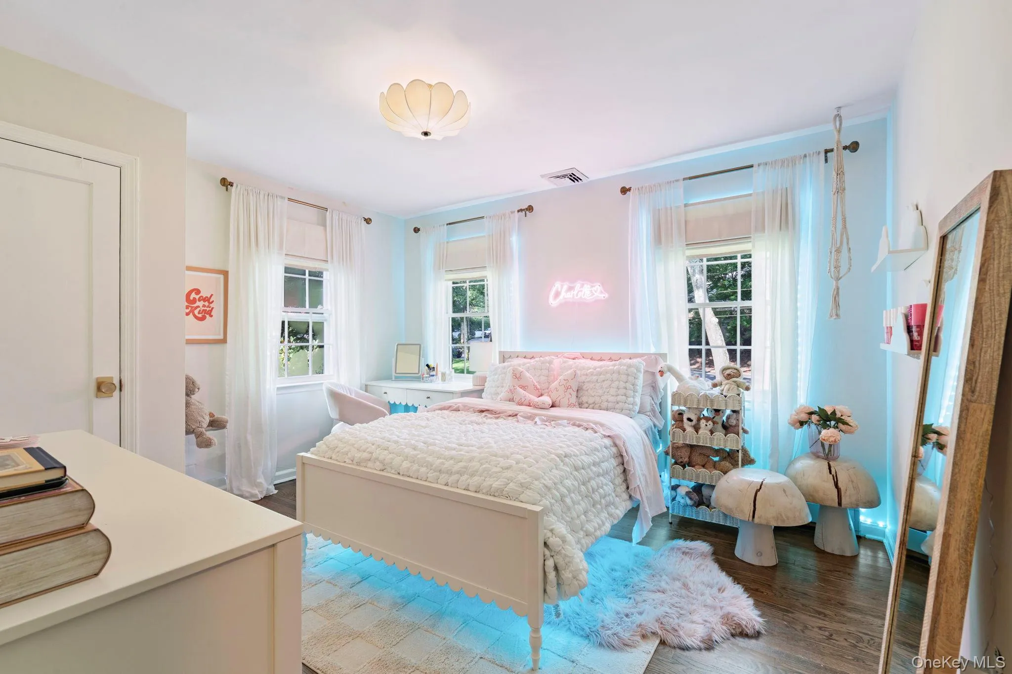 36 Leonard Street, Riverhead, NY, 4 Bedrooms Bedrooms, 8 Rooms Rooms,2 BathroomsBathrooms,Residential,For Rent,Leonard,0,1036765 36 Leonard Street, Riverhead, NY, 4 Bedrooms Bedrooms, 8 Rooms Rooms,2 BathroomsBathrooms,Residential,For Rent,Leonard,0,1036765