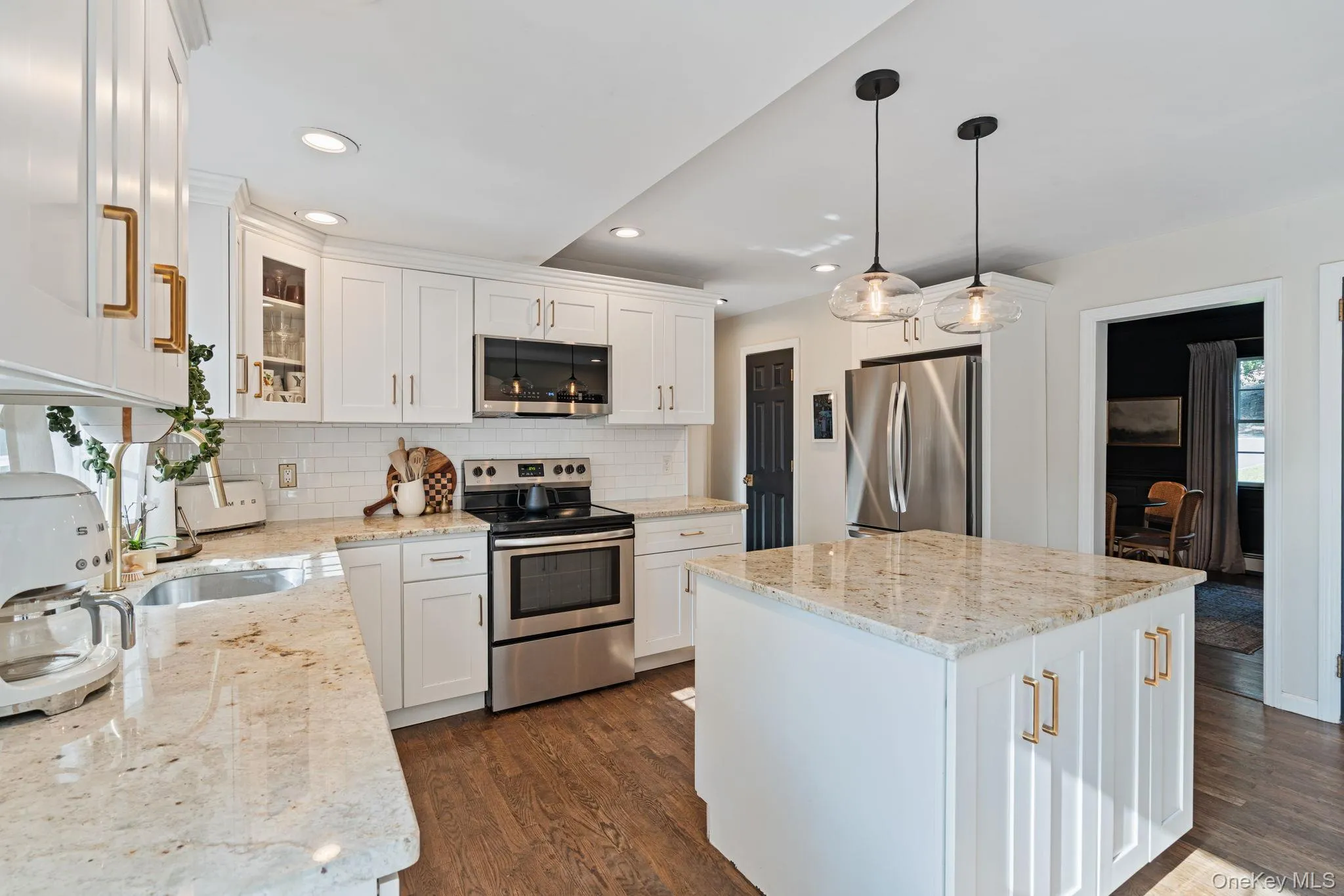 36 Leonard Street, Riverhead, NY, 4 Bedrooms Bedrooms, 8 Rooms Rooms,2 BathroomsBathrooms,Residential,For Rent,Leonard,0,1036765 36 Leonard Street, Riverhead, NY, 4 Bedrooms Bedrooms, 8 Rooms Rooms,2 BathroomsBathrooms,Residential,For Rent,Leonard,0,1036765