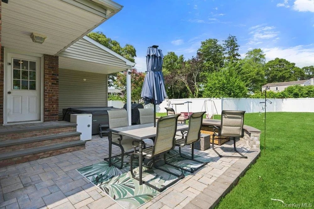 344 Ontario Avenue, Babylon, NY, 5 Bedrooms Bedrooms, 8 Rooms Rooms,2 BathroomsBathrooms,Residential,For Rent,Ontario,0,1036766 344 Ontario Avenue, Babylon, NY, 5 Bedrooms Bedrooms, 8 Rooms Rooms,2 BathroomsBathrooms,Residential,For Rent,Ontario,0,1036766