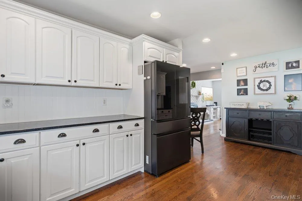 344 Ontario Avenue, Babylon, NY, 5 Bedrooms Bedrooms, 8 Rooms Rooms,2 BathroomsBathrooms,Residential,For Rent,Ontario,0,1036766 344 Ontario Avenue, Babylon, NY, 5 Bedrooms Bedrooms, 8 Rooms Rooms,2 BathroomsBathrooms,Residential,For Rent,Ontario,0,1036766