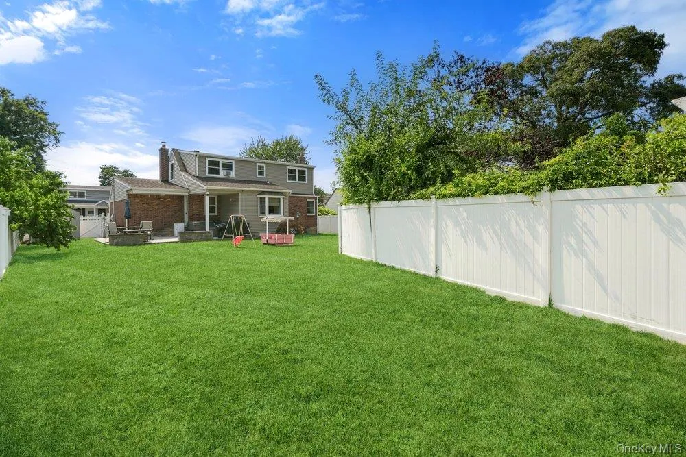 344 Ontario Avenue, Babylon, NY, 5 Bedrooms Bedrooms, 8 Rooms Rooms,2 BathroomsBathrooms,Residential,For Rent,Ontario,0,1036766 344 Ontario Avenue, Babylon, NY, 5 Bedrooms Bedrooms, 8 Rooms Rooms,2 BathroomsBathrooms,Residential,For Rent,Ontario,0,1036766