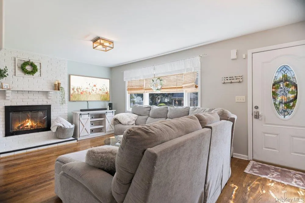 344 Ontario Avenue, Babylon, NY, 5 Bedrooms Bedrooms, 8 Rooms Rooms,2 BathroomsBathrooms,Residential,For Rent,Ontario,0,1036766 344 Ontario Avenue, Babylon, NY, 5 Bedrooms Bedrooms, 8 Rooms Rooms,2 BathroomsBathrooms,Residential,For Rent,Ontario,0,1036766