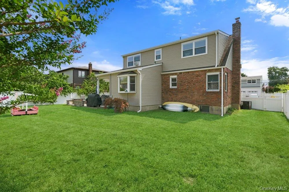 344 Ontario Avenue, Babylon, NY, 5 Bedrooms Bedrooms, 8 Rooms Rooms,2 BathroomsBathrooms,Residential,For Rent,Ontario,0,1036766 344 Ontario Avenue, Babylon, NY, 5 Bedrooms Bedrooms, 8 Rooms Rooms,2 BathroomsBathrooms,Residential,For Rent,Ontario,0,1036766