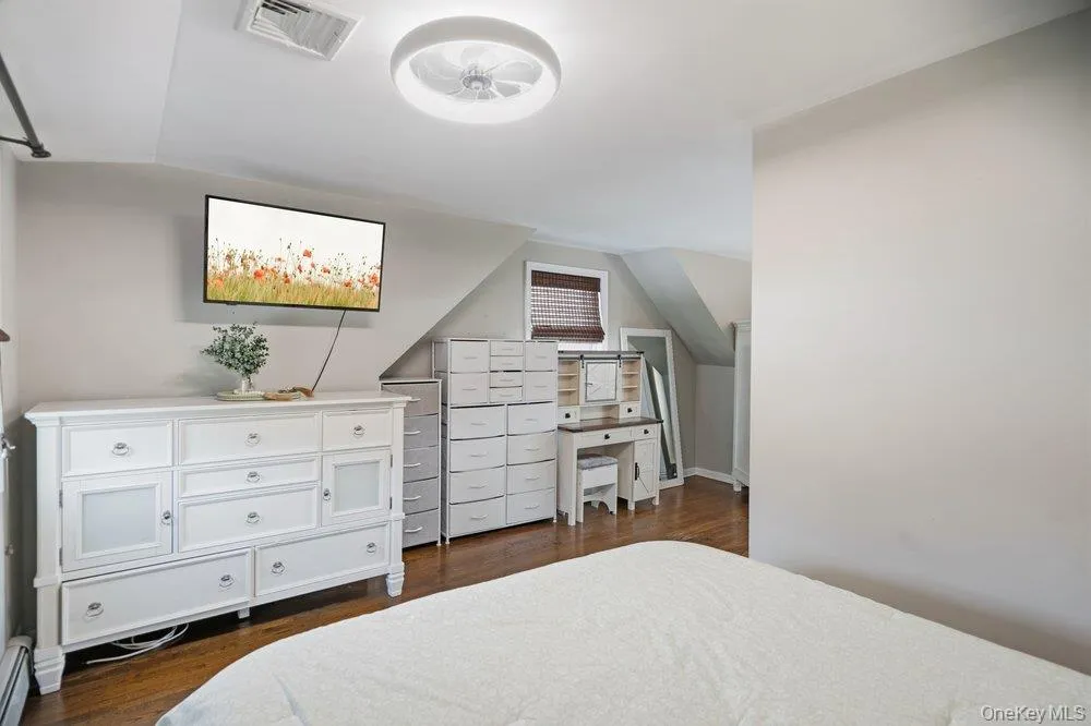 344 Ontario Avenue, Babylon, NY, 5 Bedrooms Bedrooms, 8 Rooms Rooms,2 BathroomsBathrooms,Residential,For Rent,Ontario,0,1036766 344 Ontario Avenue, Babylon, NY, 5 Bedrooms Bedrooms, 8 Rooms Rooms,2 BathroomsBathrooms,Residential,For Rent,Ontario,0,1036766