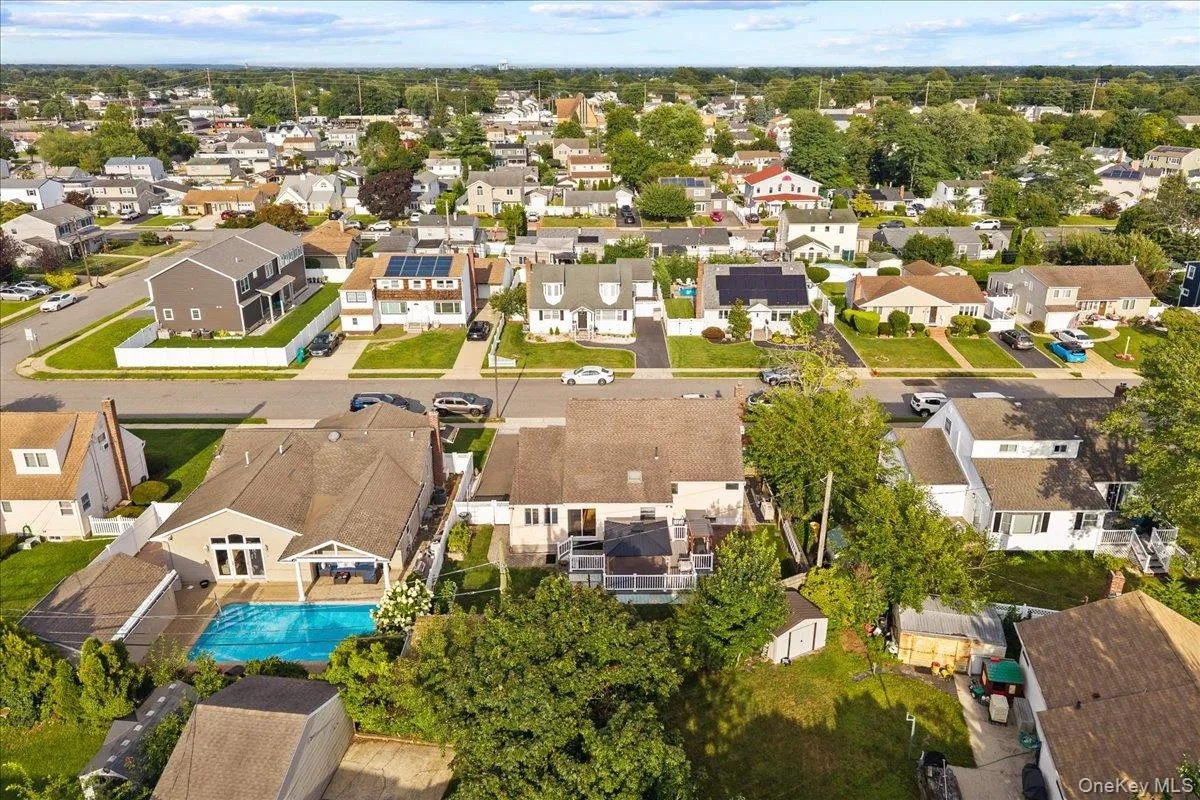 4060 Maywood Drive, Hempstead, NY, 4 Bedrooms Bedrooms, 7 Rooms Rooms,1 BathroomBathrooms,Residential,For Rent,Maywood,0,1036769 4060 Maywood Drive, Hempstead, NY, 4 Bedrooms Bedrooms, 7 Rooms Rooms,1 BathroomBathrooms,Residential,For Rent,Maywood,0,1036769