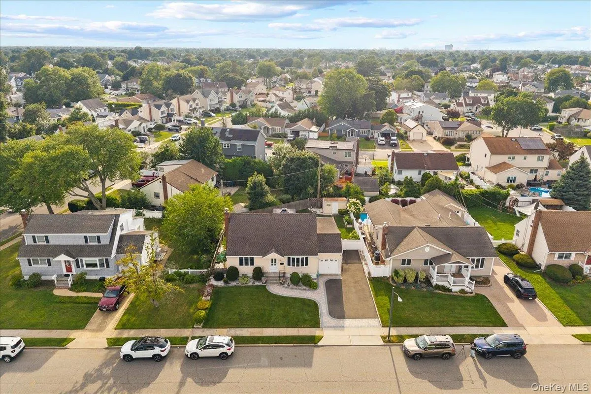 4060 Maywood Drive, Hempstead, NY, 4 Bedrooms Bedrooms, 7 Rooms Rooms,1 BathroomBathrooms,Residential,For Rent,Maywood,0,1036769 4060 Maywood Drive, Hempstead, NY, 4 Bedrooms Bedrooms, 7 Rooms Rooms,1 BathroomBathrooms,Residential,For Rent,Maywood,0,1036769