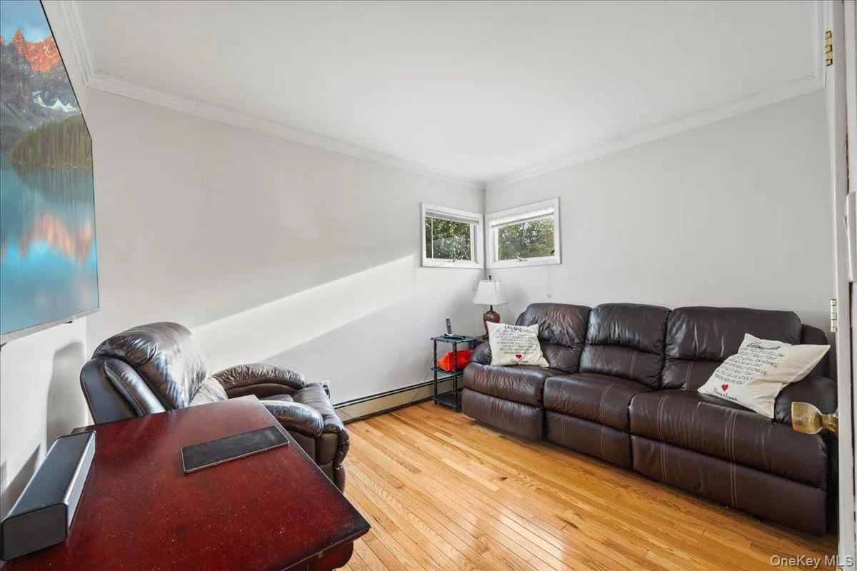 4060 Maywood Drive, Hempstead, NY, 4 Bedrooms Bedrooms, 7 Rooms Rooms,1 BathroomBathrooms,Residential,For Rent,Maywood,0,1036769 4060 Maywood Drive, Hempstead, NY, 4 Bedrooms Bedrooms, 7 Rooms Rooms,1 BathroomBathrooms,Residential,For Rent,Maywood,0,1036769