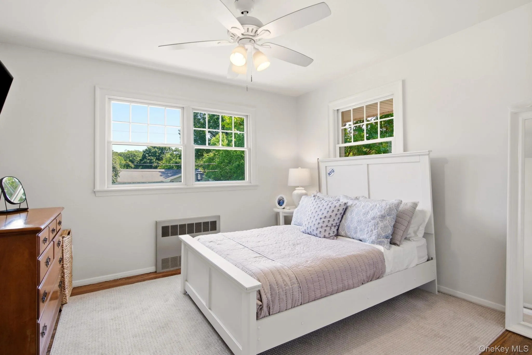 Additional Bedroom. Additional Bedroom.
