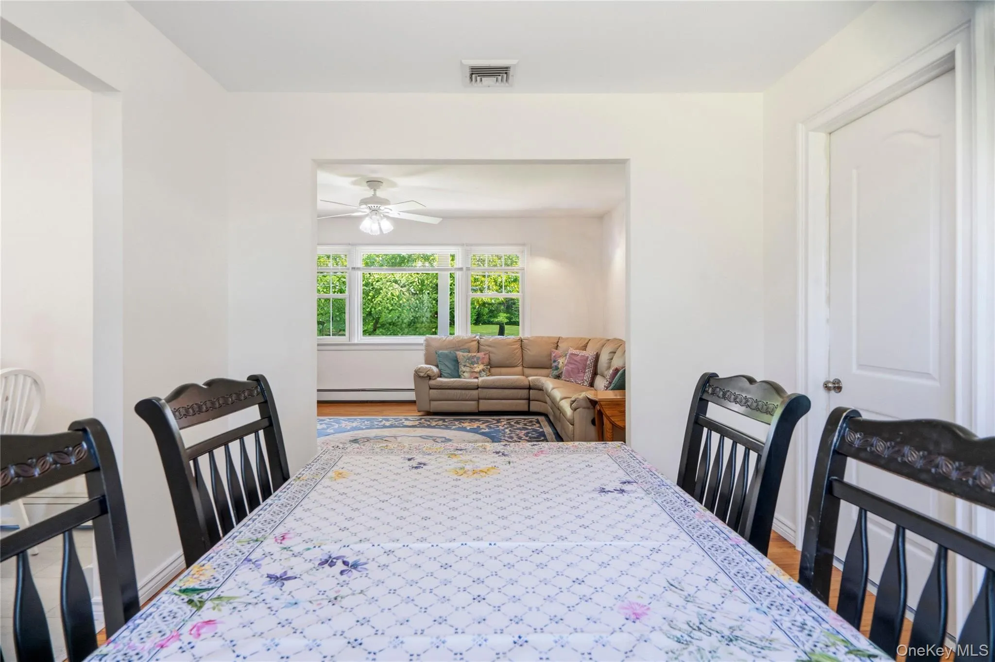 48 Newport Beach Boulevard, Brookhaven, NY, 3 Bedrooms Bedrooms, 7 Rooms Rooms,1 BathroomBathrooms,Residential,For Rent,Newport Beach,0,1036772 48 Newport Beach Boulevard, Brookhaven, NY, 3 Bedrooms Bedrooms, 7 Rooms Rooms,1 BathroomBathrooms,Residential,For Rent,Newport Beach,0,1036772