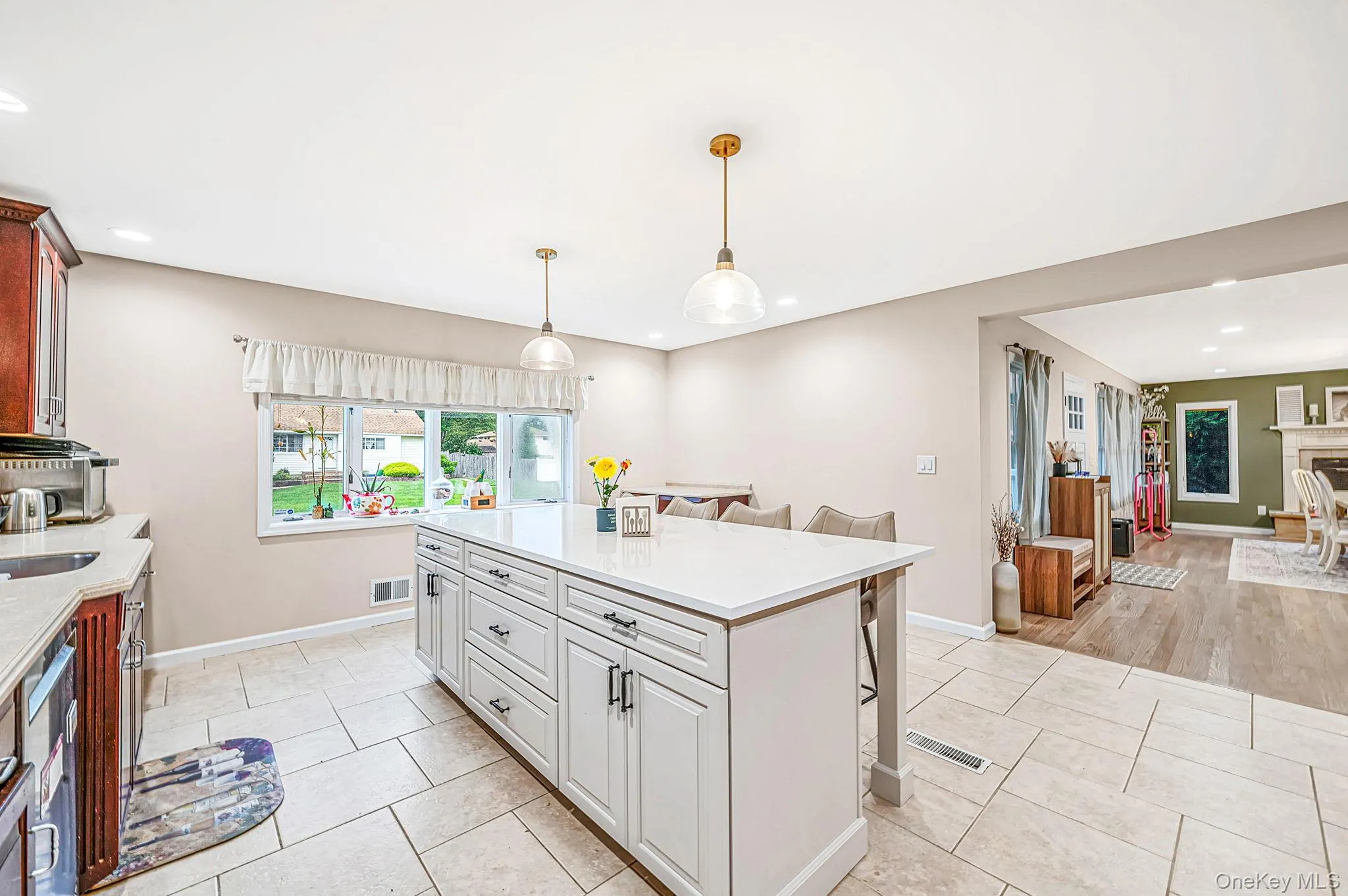 15 Kirby Lane, Huntington, NY, 5 Bedrooms Bedrooms, 13 Rooms Rooms,4 BathroomsBathrooms,Residential,For Rent,Kirby,0,1036775 15 Kirby Lane, Huntington, NY, 5 Bedrooms Bedrooms, 13 Rooms Rooms,4 BathroomsBathrooms,Residential,For Rent,Kirby,0,1036775