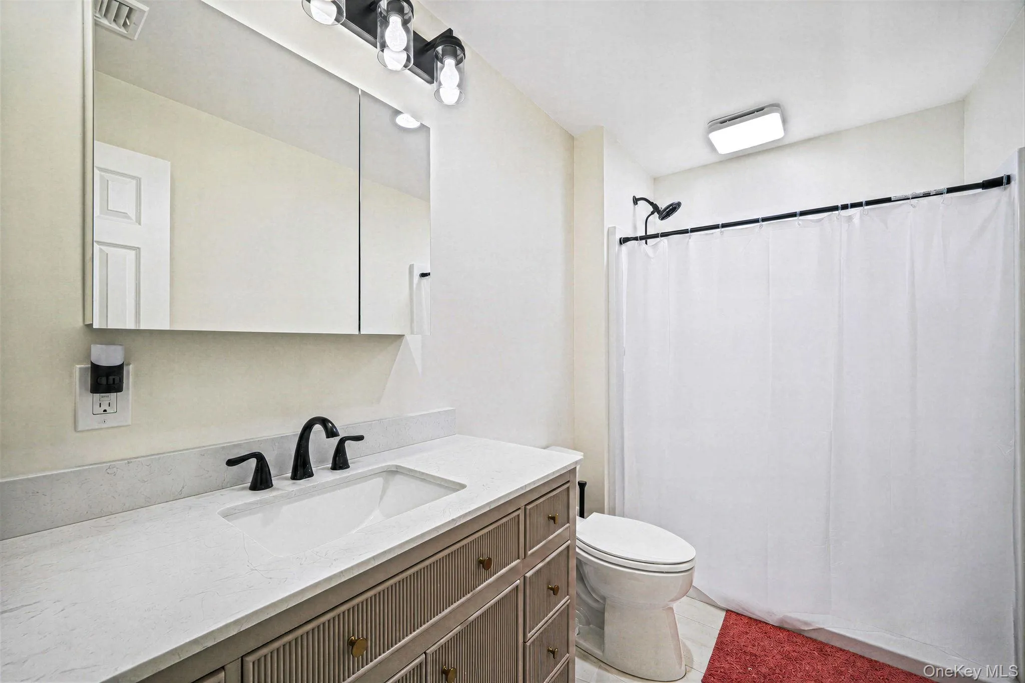 15 Kirby Lane, Huntington, NY, 5 Bedrooms Bedrooms, 13 Rooms Rooms,4 BathroomsBathrooms,Residential,For Rent,Kirby,0,1036775 15 Kirby Lane, Huntington, NY, 5 Bedrooms Bedrooms, 13 Rooms Rooms,4 BathroomsBathrooms,Residential,For Rent,Kirby,0,1036775