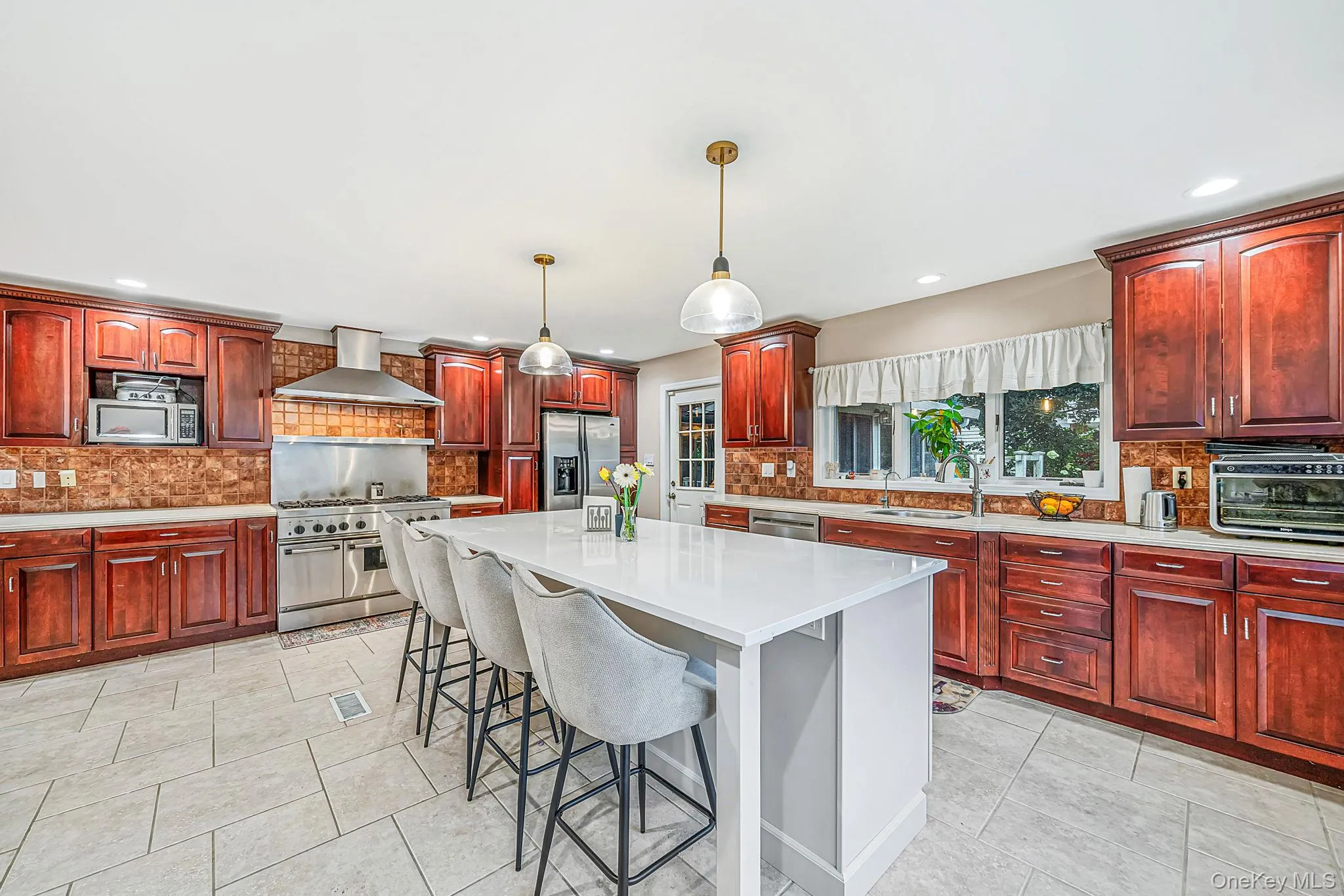 15 Kirby Lane, Huntington, NY, 5 Bedrooms Bedrooms, 13 Rooms Rooms,4 BathroomsBathrooms,Residential,For Rent,Kirby,0,1036775 15 Kirby Lane, Huntington, NY, 5 Bedrooms Bedrooms, 13 Rooms Rooms,4 BathroomsBathrooms,Residential,For Rent,Kirby,0,1036775