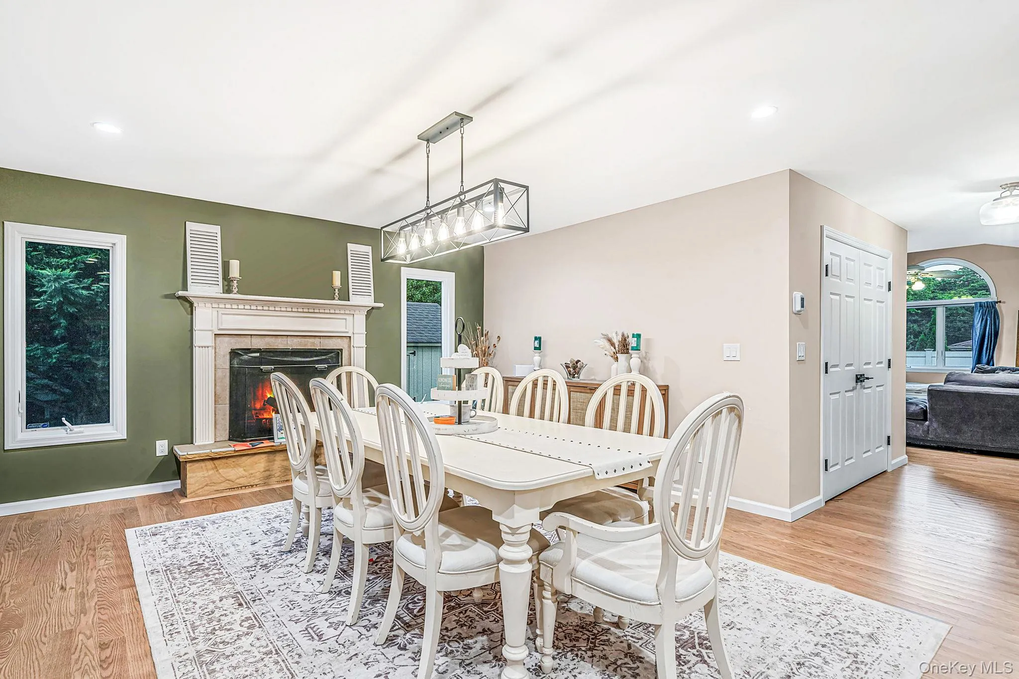 15 Kirby Lane, Huntington, NY, 5 Bedrooms Bedrooms, 13 Rooms Rooms,4 BathroomsBathrooms,Residential,For Rent,Kirby,0,1036775 15 Kirby Lane, Huntington, NY, 5 Bedrooms Bedrooms, 13 Rooms Rooms,4 BathroomsBathrooms,Residential,For Rent,Kirby,0,1036775