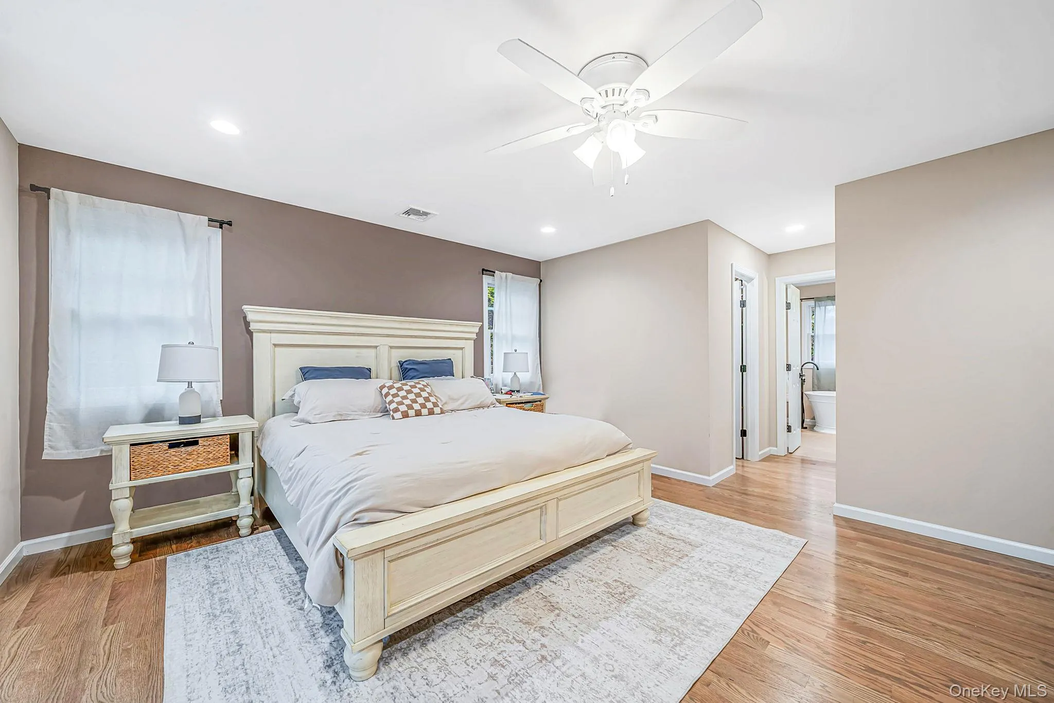 15 Kirby Lane, Huntington, NY, 5 Bedrooms Bedrooms, 13 Rooms Rooms,4 BathroomsBathrooms,Residential,For Rent,Kirby,0,1036775 15 Kirby Lane, Huntington, NY, 5 Bedrooms Bedrooms, 13 Rooms Rooms,4 BathroomsBathrooms,Residential,For Rent,Kirby,0,1036775