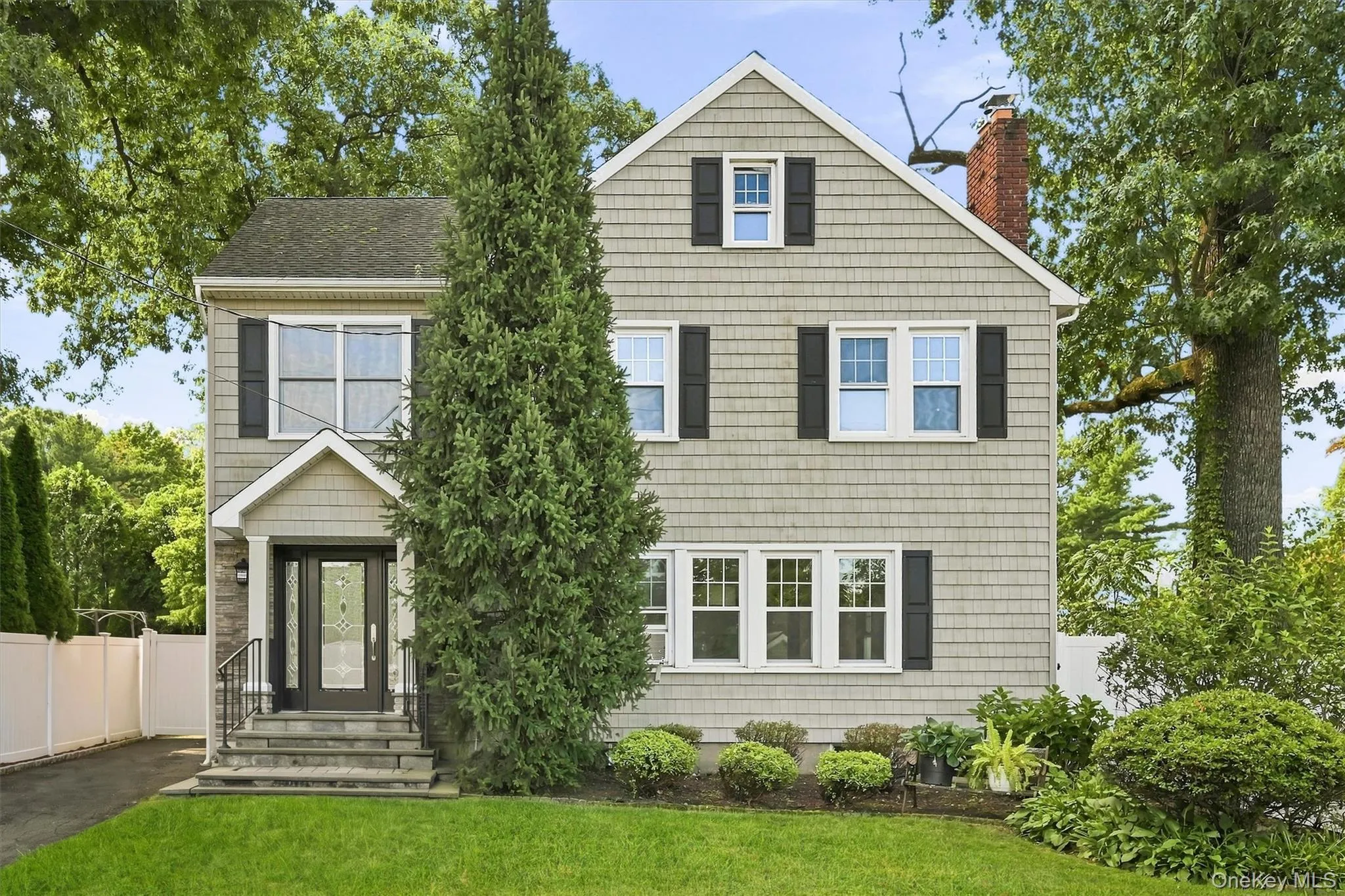 7 Atlantic Avenue, Clarkstown, NY, 5 Bedrooms Bedrooms, 9 Rooms Rooms,2 BathroomsBathrooms,Residential,For Rent,Atlantic,0,1036779 7 Atlantic Avenue, Clarkstown, NY, 5 Bedrooms Bedrooms, 9 Rooms Rooms,2 BathroomsBathrooms,Residential,For Rent,Atlantic,0,1036779