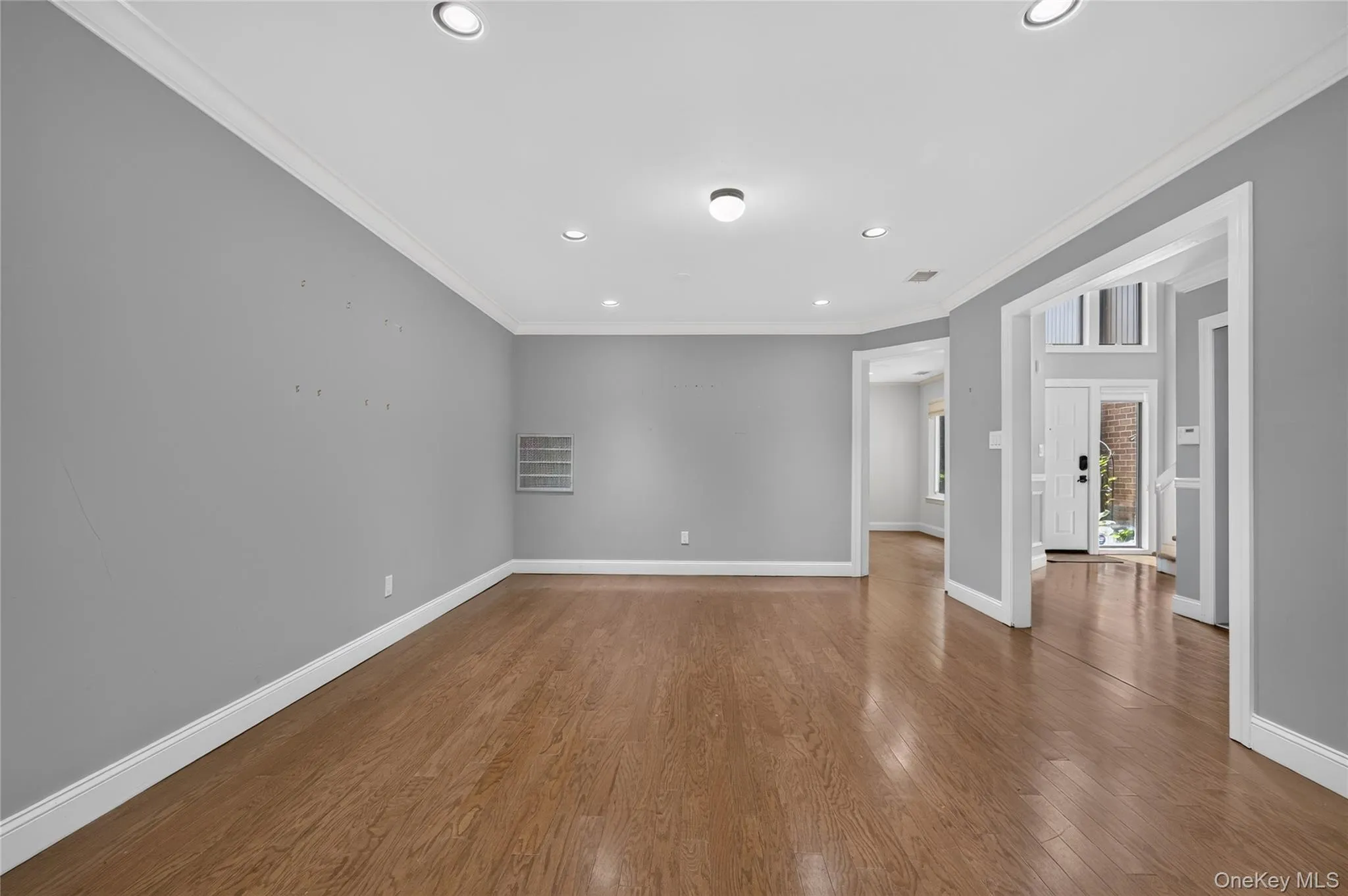 Dining Room/Living Room w/molding Dining Room/Living Room w/molding