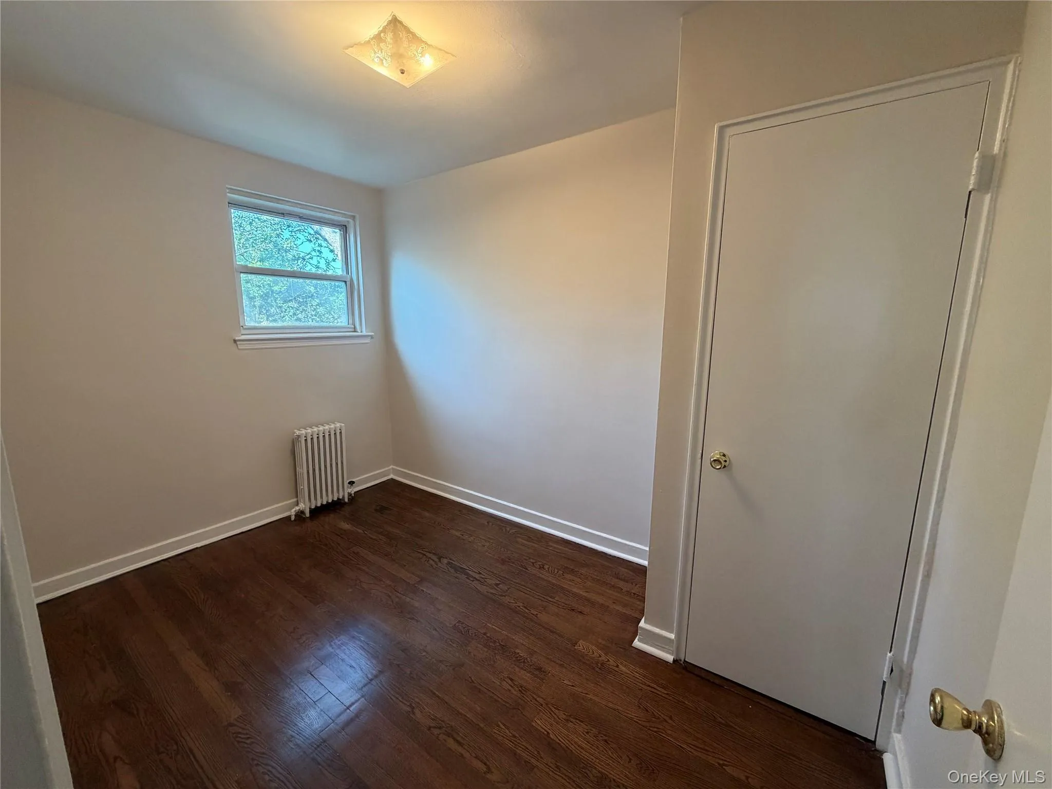 255-49 75th Avenue, New York, NY, 2 Bedrooms Bedrooms, 4 Rooms Rooms,1 BathroomBathrooms,Residential,For Rent,75th,0,1036791 255-49 75th Avenue, New York, NY, 2 Bedrooms Bedrooms, 4 Rooms Rooms,1 BathroomBathrooms,Residential,For Rent,75th,0,1036791