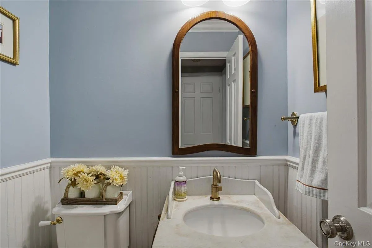 Powder Room on the first floor Powder Room on the first floor
