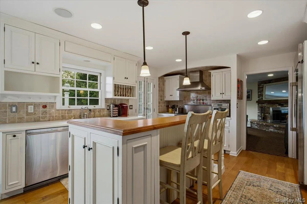 Kitchen showing entry to Family Room Kitchen showing entry to Family Room