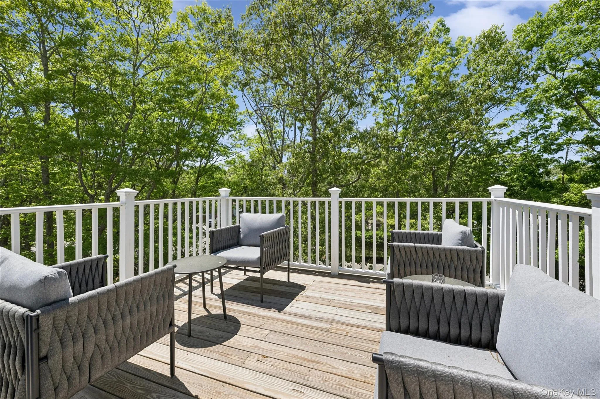 4 Trail Court, Southampton, NY, 4 Bedrooms Bedrooms, 10 Rooms Rooms,4 BathroomsBathrooms,Residential,For Rent,Trail,0,1036793 4 Trail Court, Southampton, NY, 4 Bedrooms Bedrooms, 10 Rooms Rooms,4 BathroomsBathrooms,Residential,For Rent,Trail,0,1036793