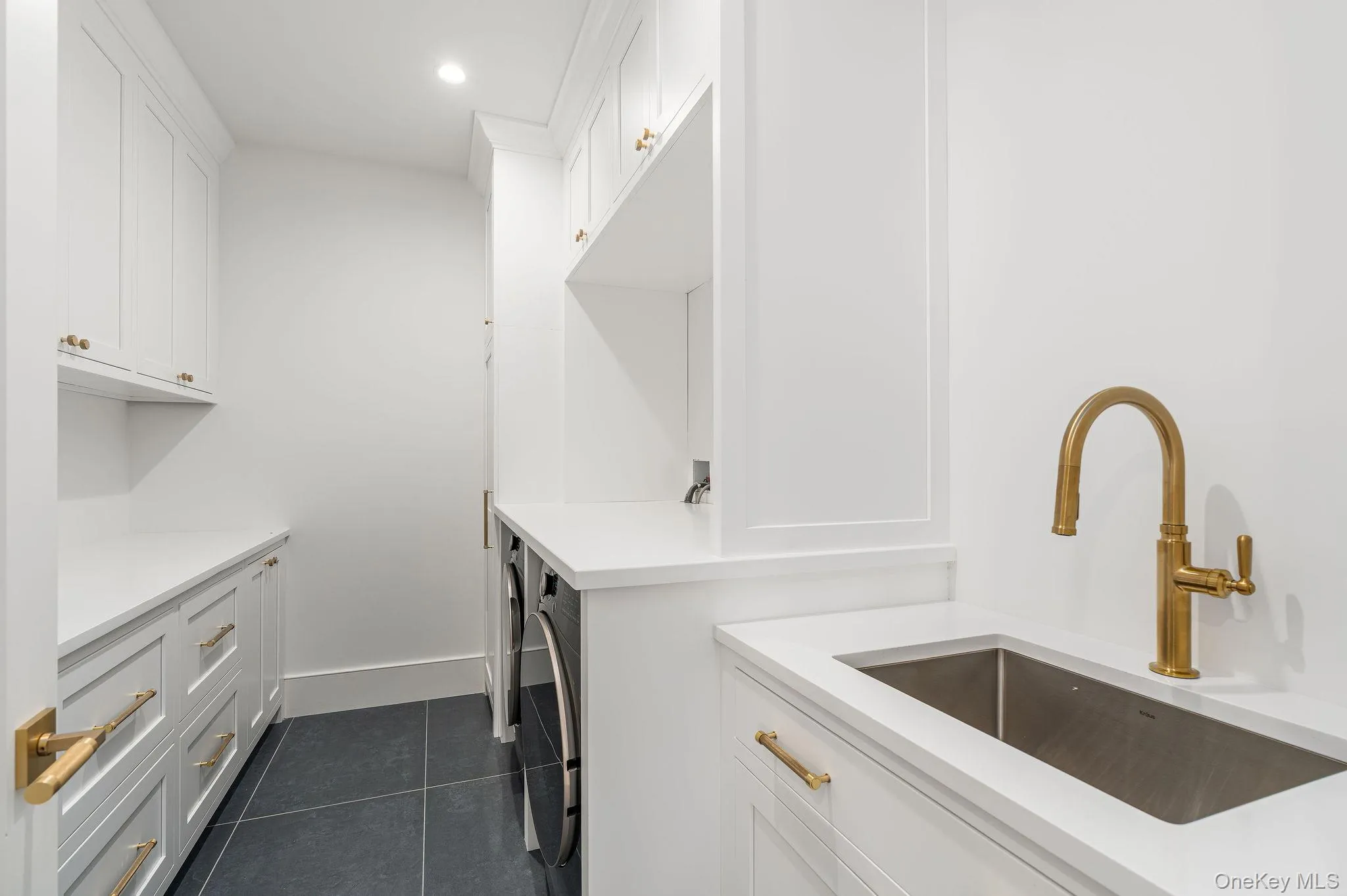 1475 Laurel Avenue, Southold, NY, 4 Bedrooms Bedrooms, 10 Rooms Rooms,4 BathroomsBathrooms,Residential,For Rent,Laurel,0,1036799 1475 Laurel Avenue, Southold, NY, 4 Bedrooms Bedrooms, 10 Rooms Rooms,4 BathroomsBathrooms,Residential,For Rent,Laurel,0,1036799